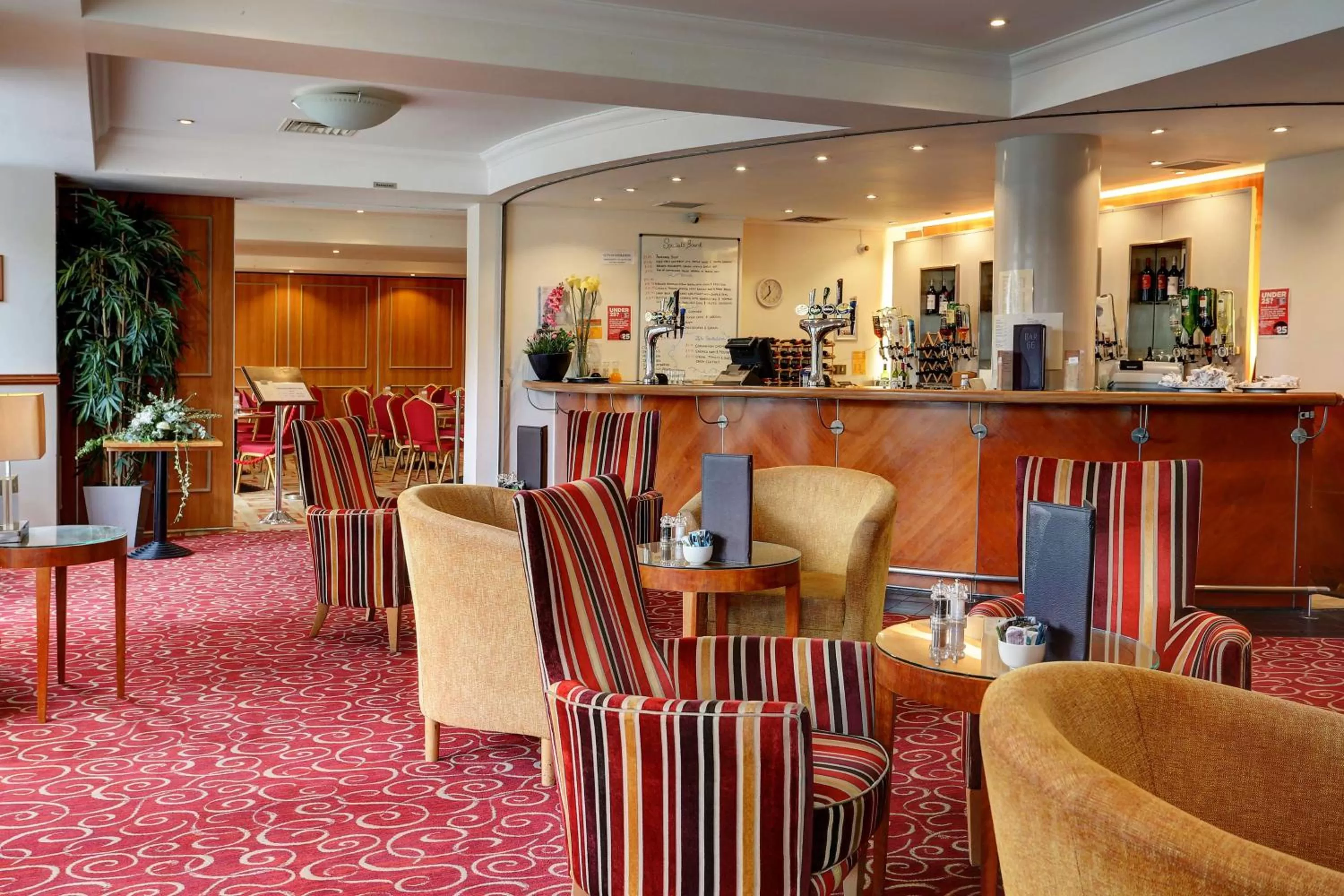 Restaurant/places to eat in Best Western Homestead Court Hotel