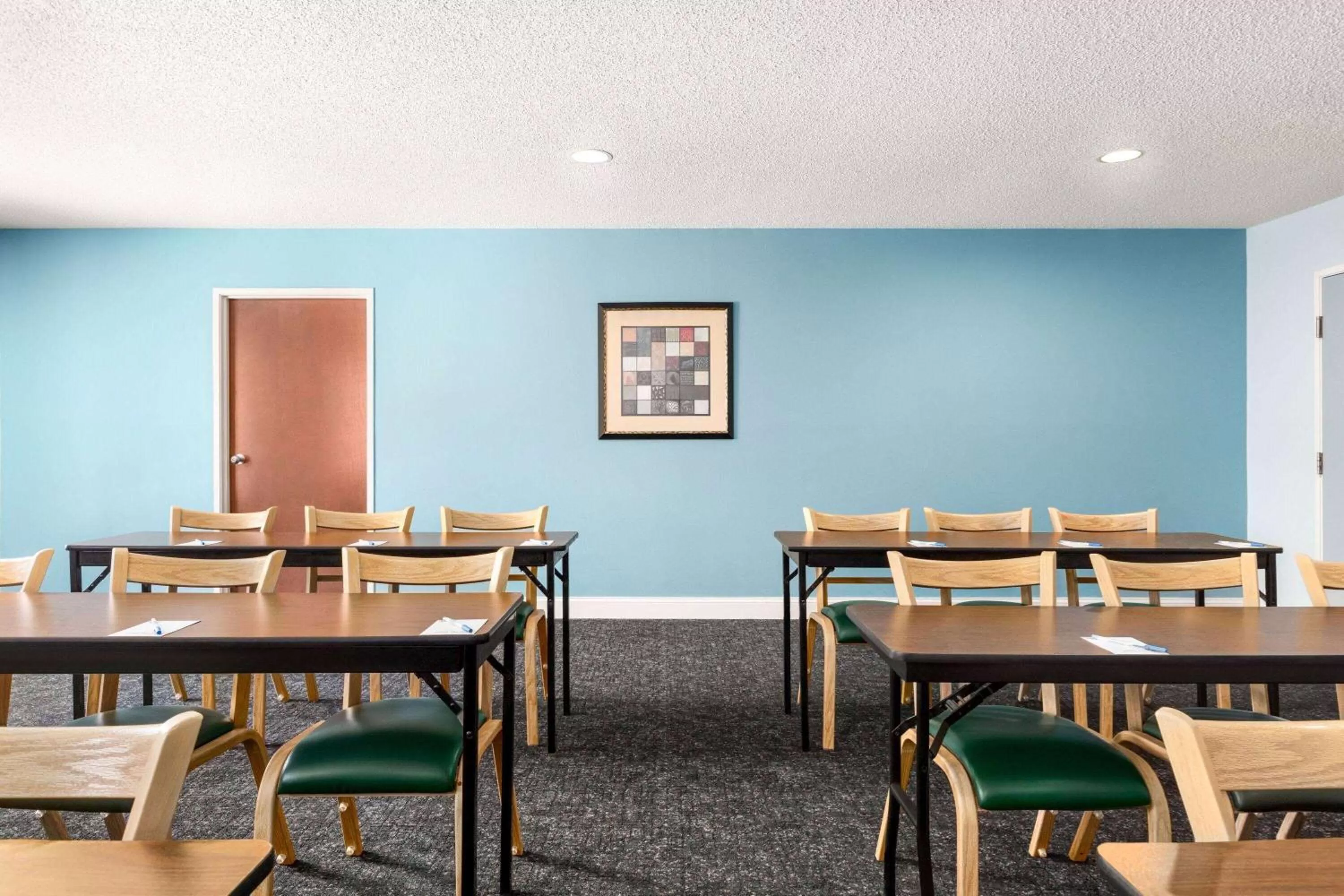 Meeting/conference room in Days Inn by Wyndham Shallotte