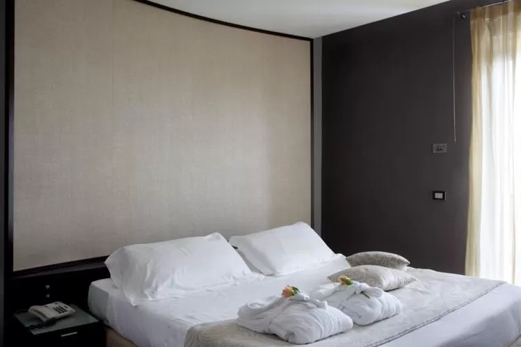 Photo of the whole room, Bed in Hotel Villa Luisa