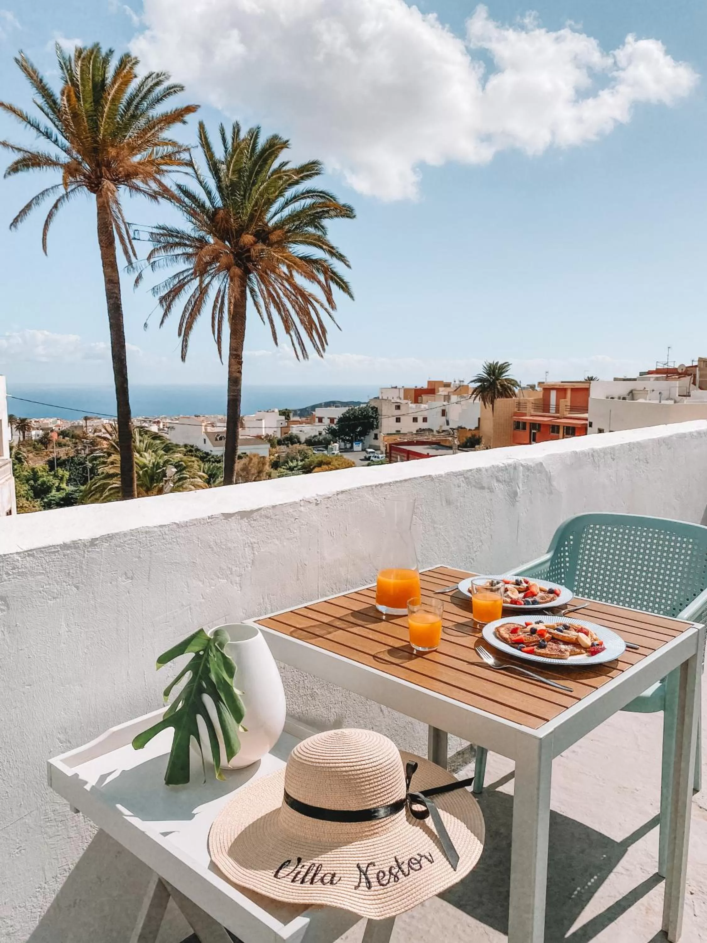 Property building in Villa Nestor