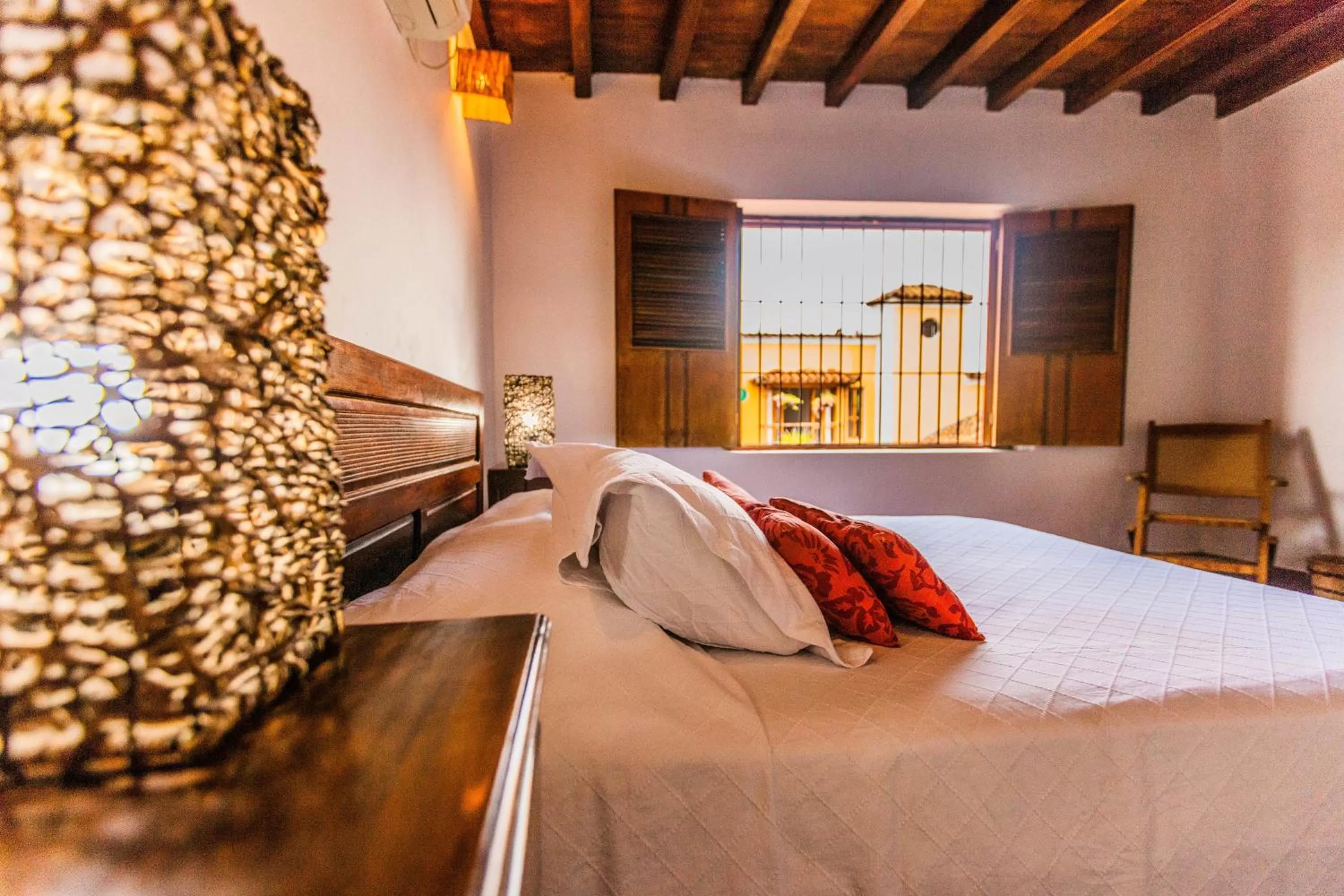 Decorative detail, Bed in La Casa Amarilla