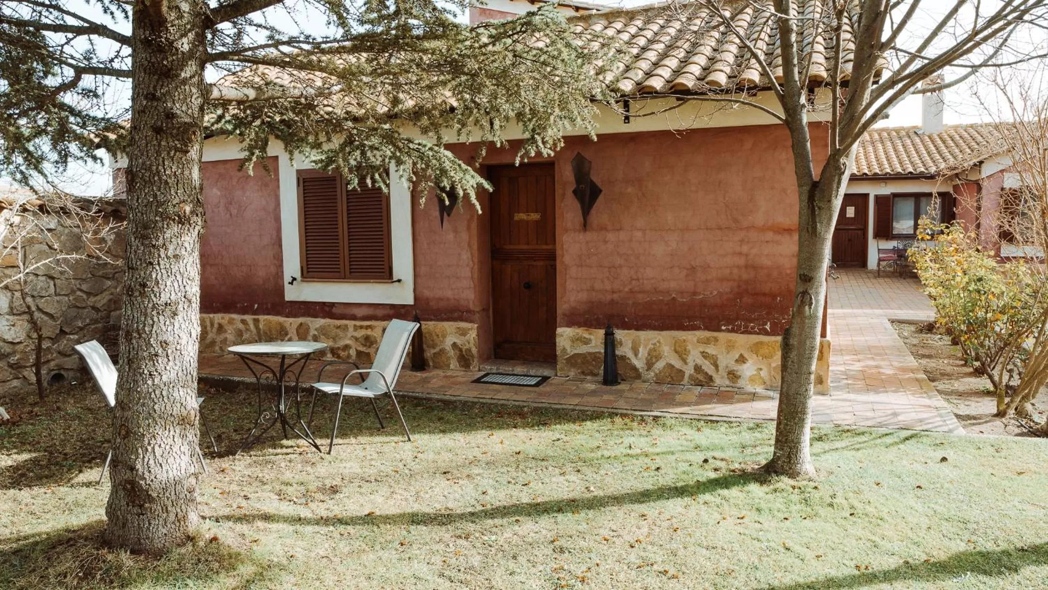 Facade/entrance in Hospedería Ballesteros