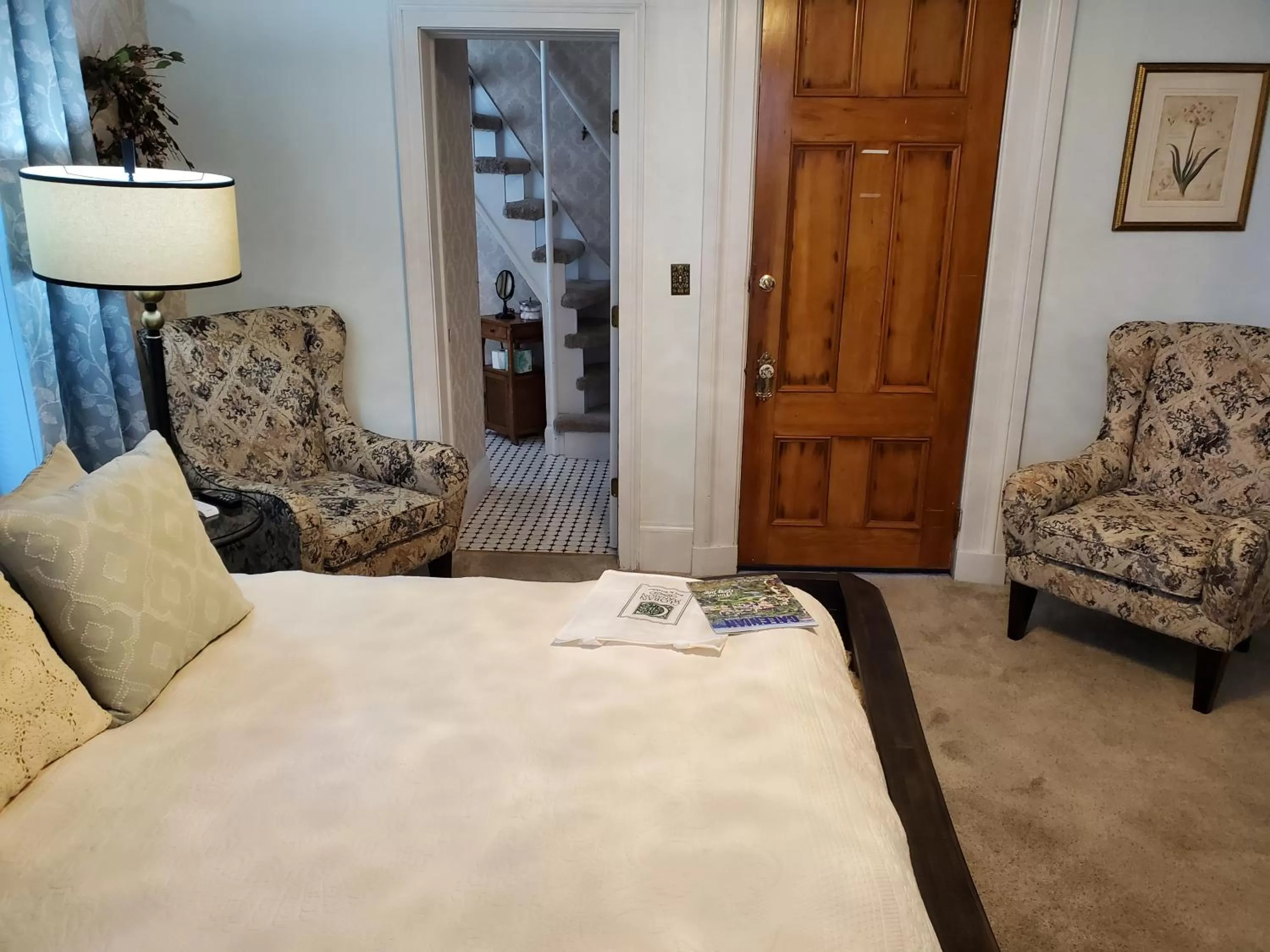 Bed in Cloran Mansion Bed & Breakfast