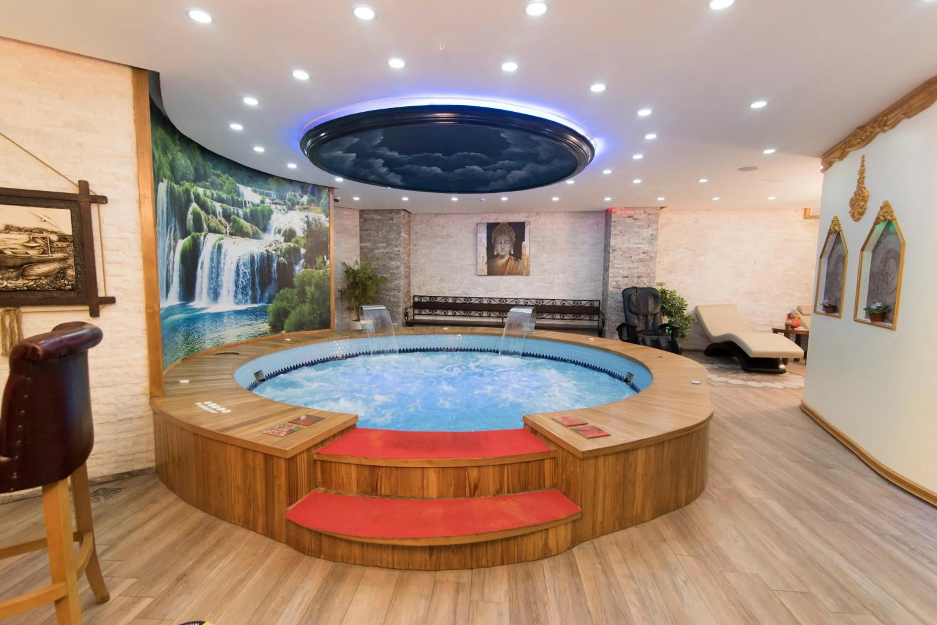 Spa and wellness centre/facilities in MidMar Deluxe Hotel