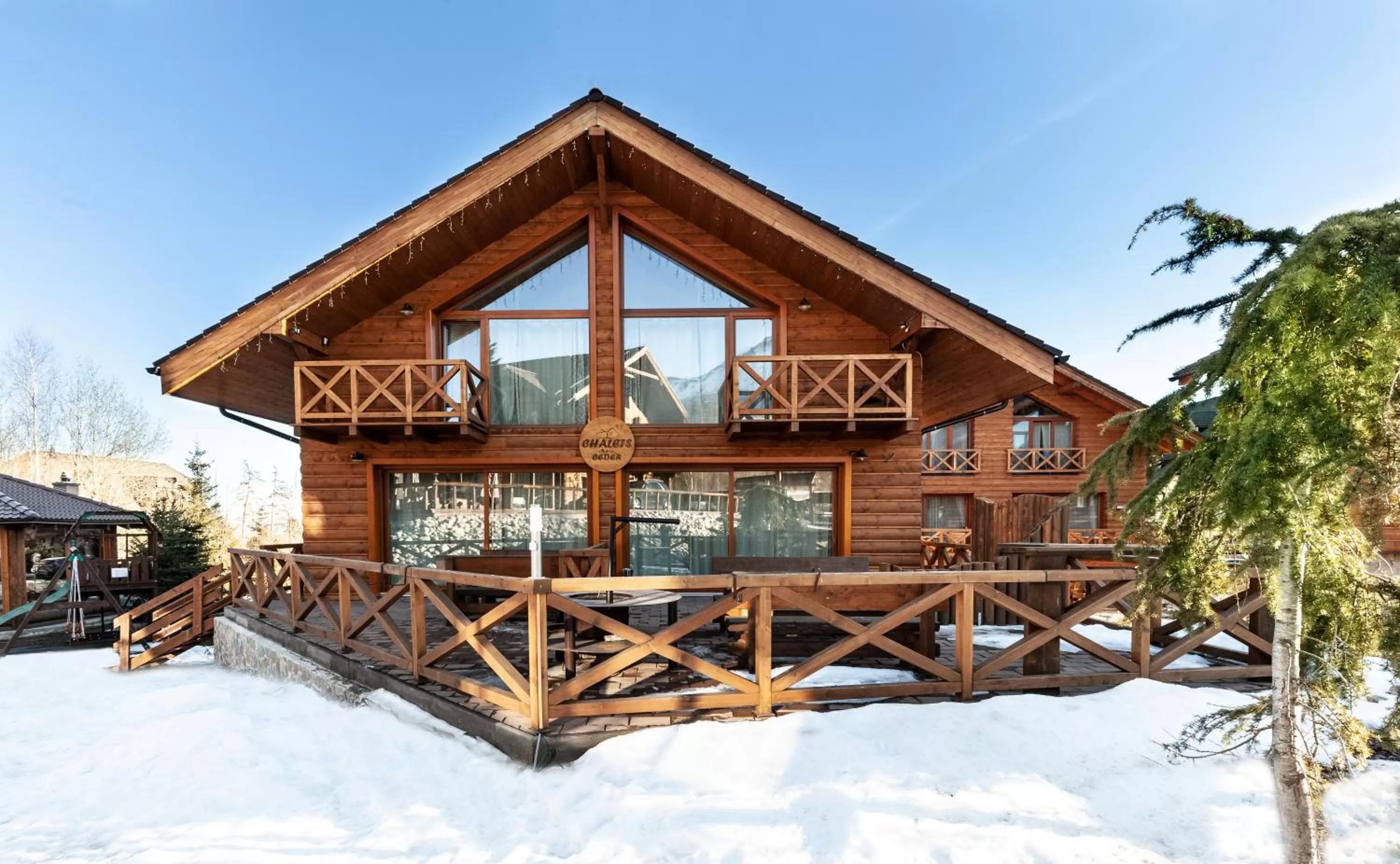 Property building in Chalets CEDER 1