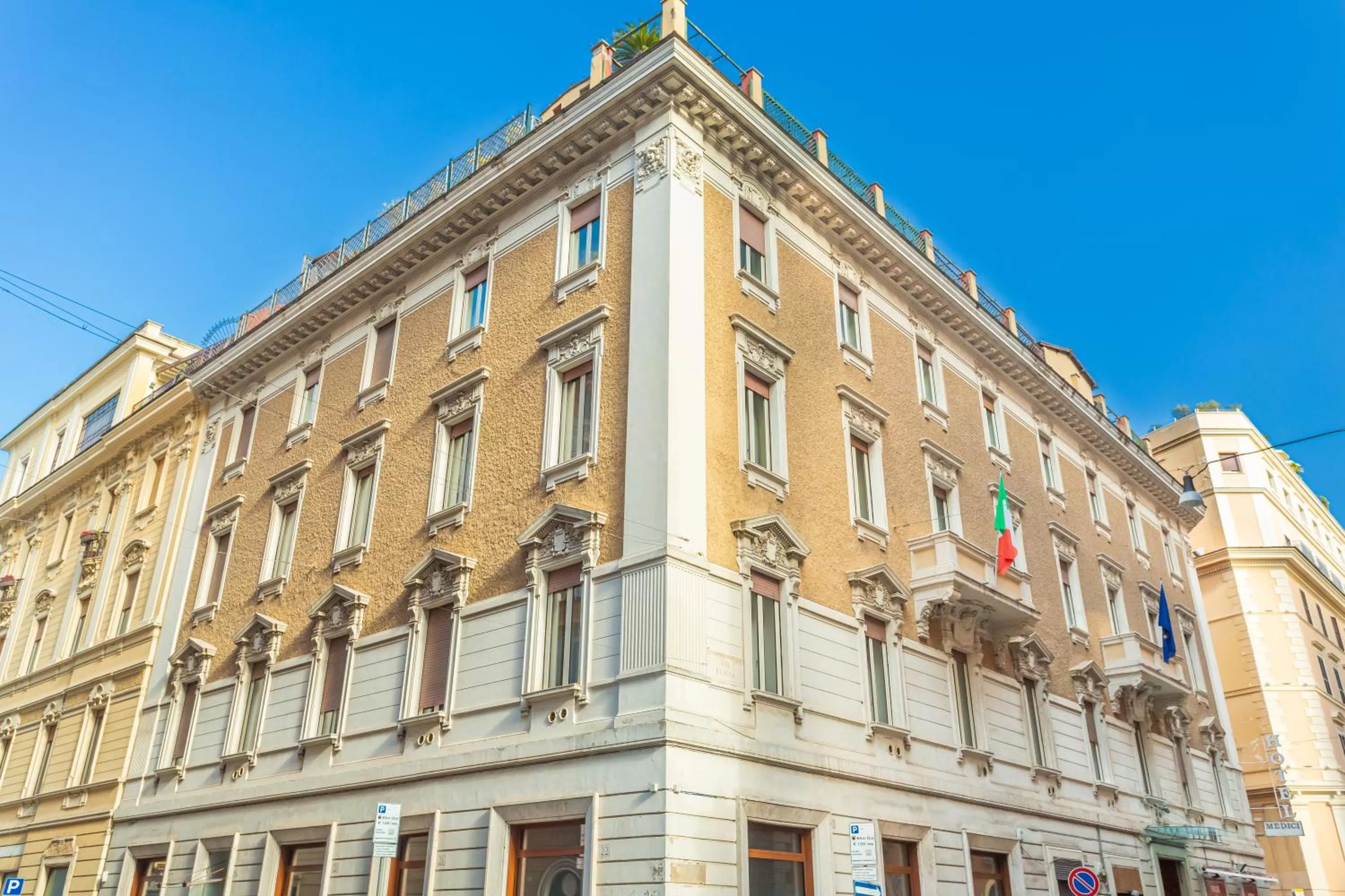Property building in Hotel Medici