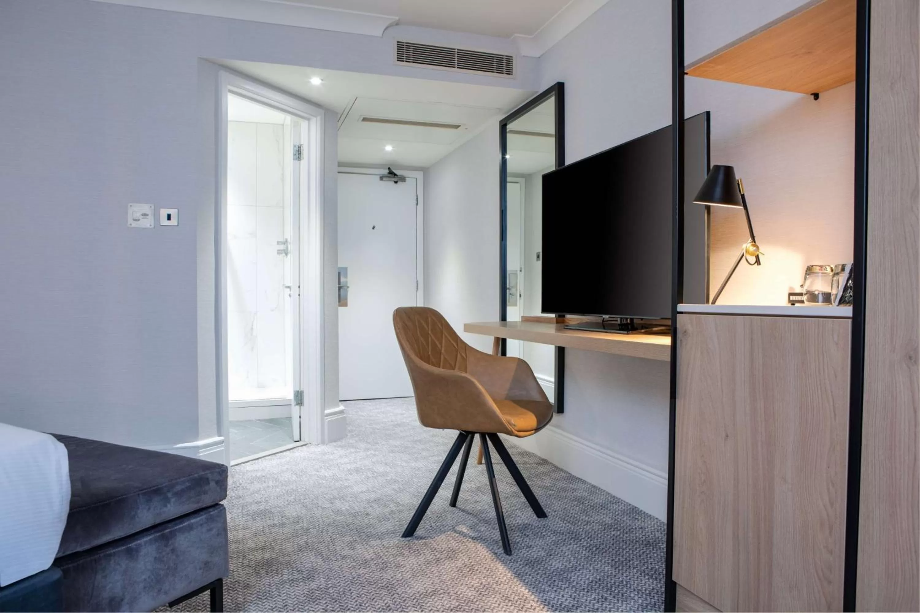 Bedroom in DoubleTree by Hilton London Elstree