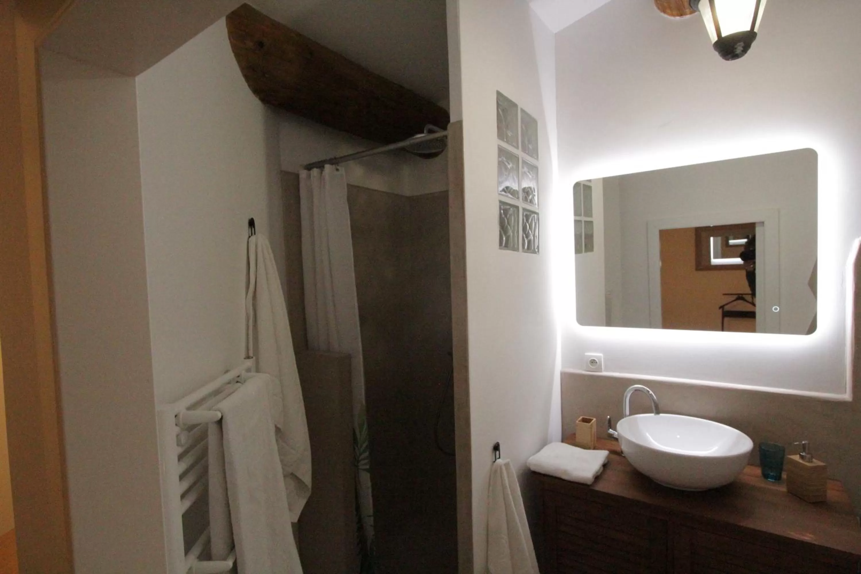 Bathroom in Le Pavillon Vert - B&B