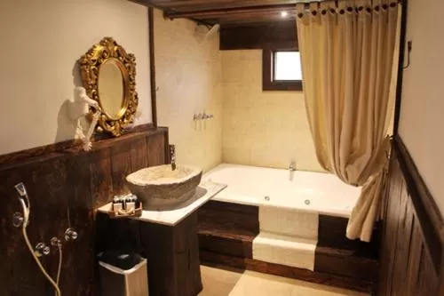 Bathroom in Hacienda Hostería Dos Chorreras