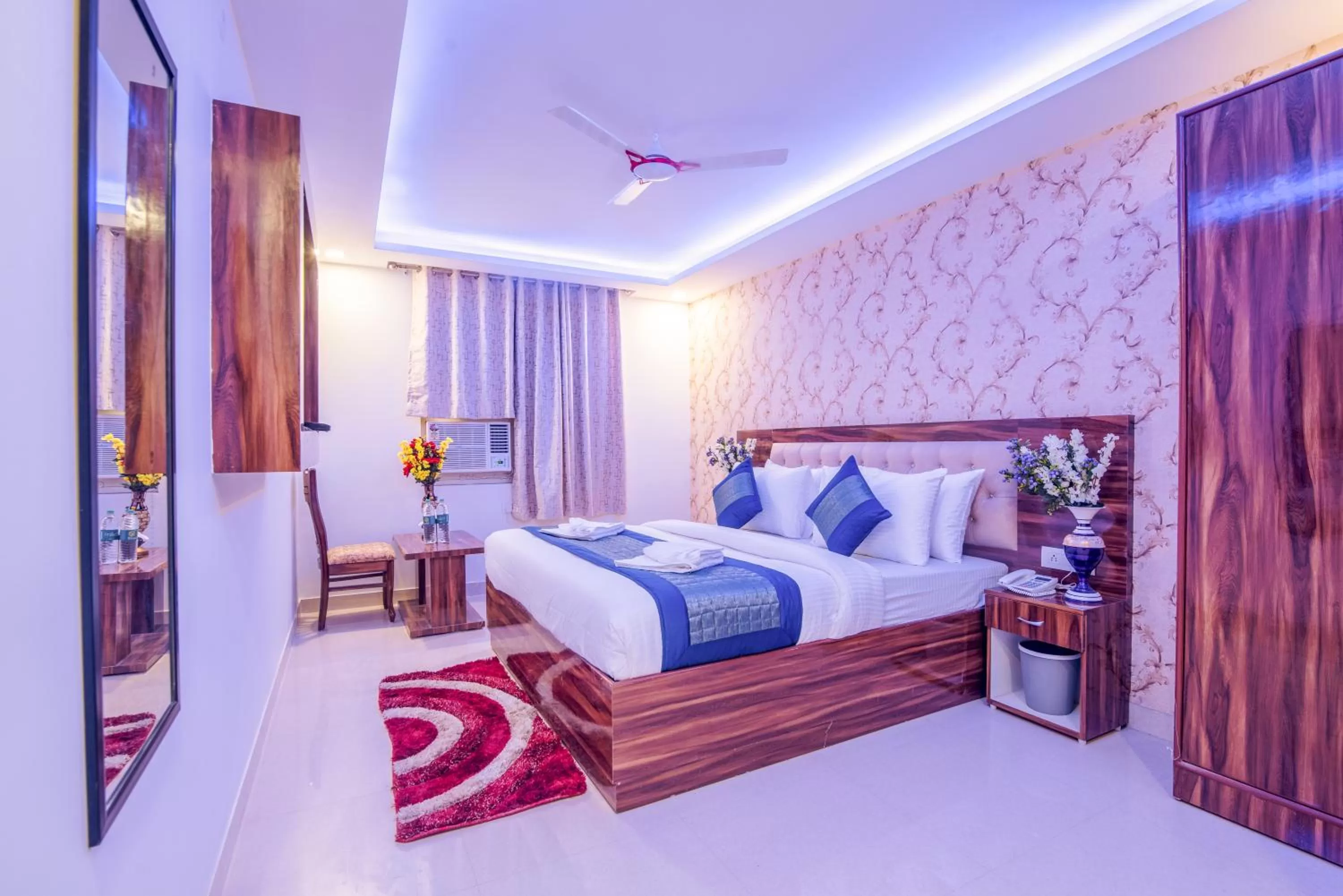 Bed in Hotel Festival Mahipalpur At Delhi Airport