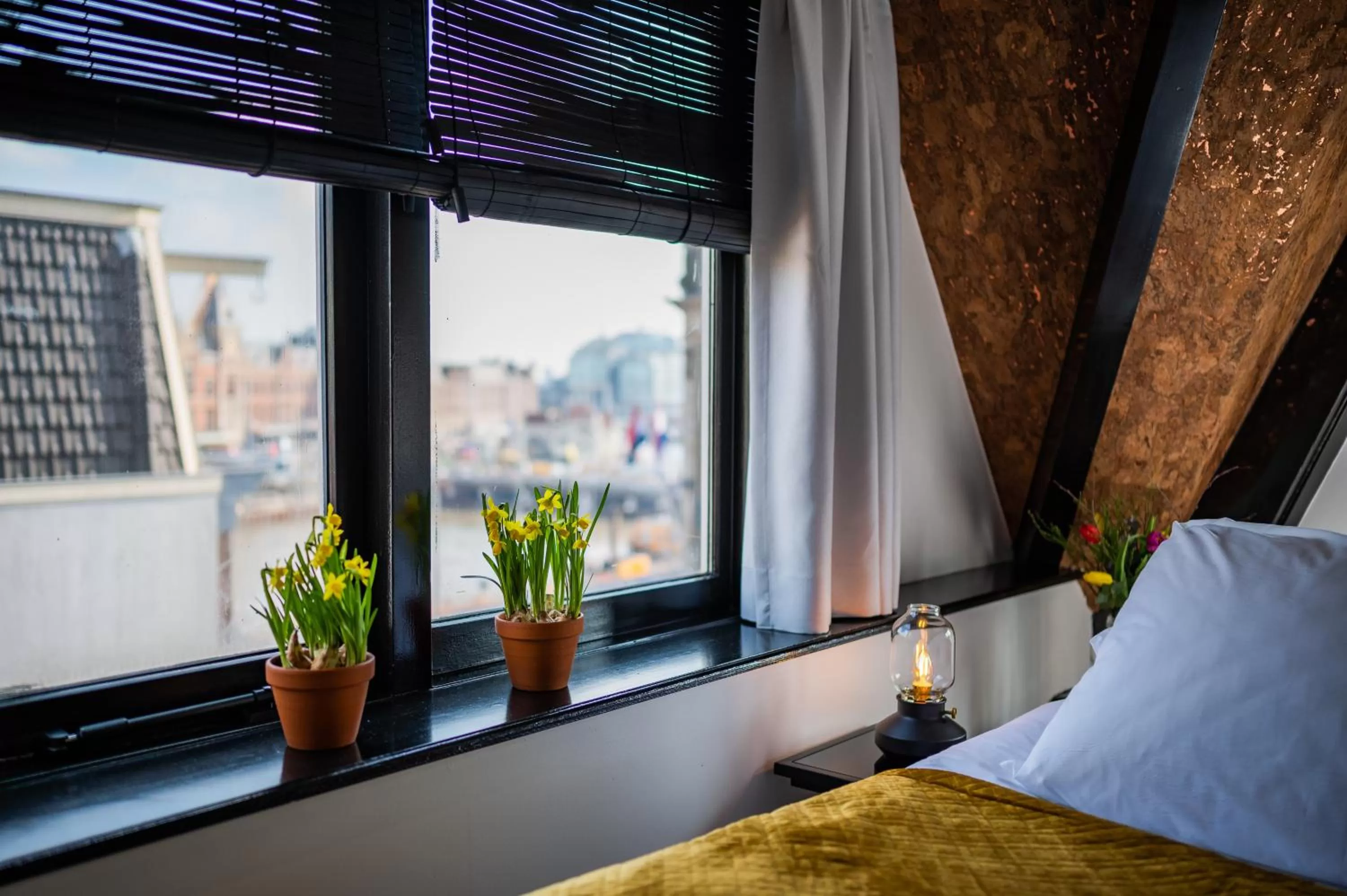 Nearby landmark, Bed in Sotel Amsterdam Central Station