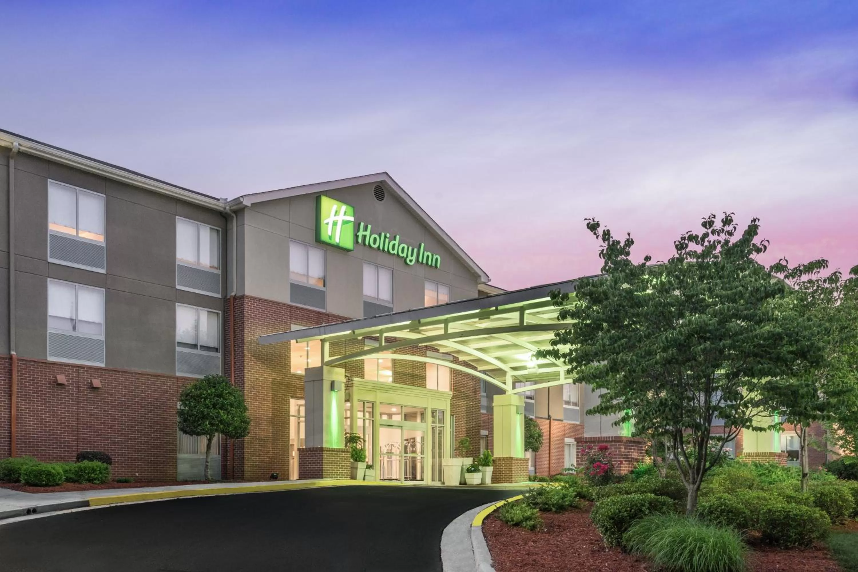 Property building in Holiday Inn Atlanta/Roswell by IHG
