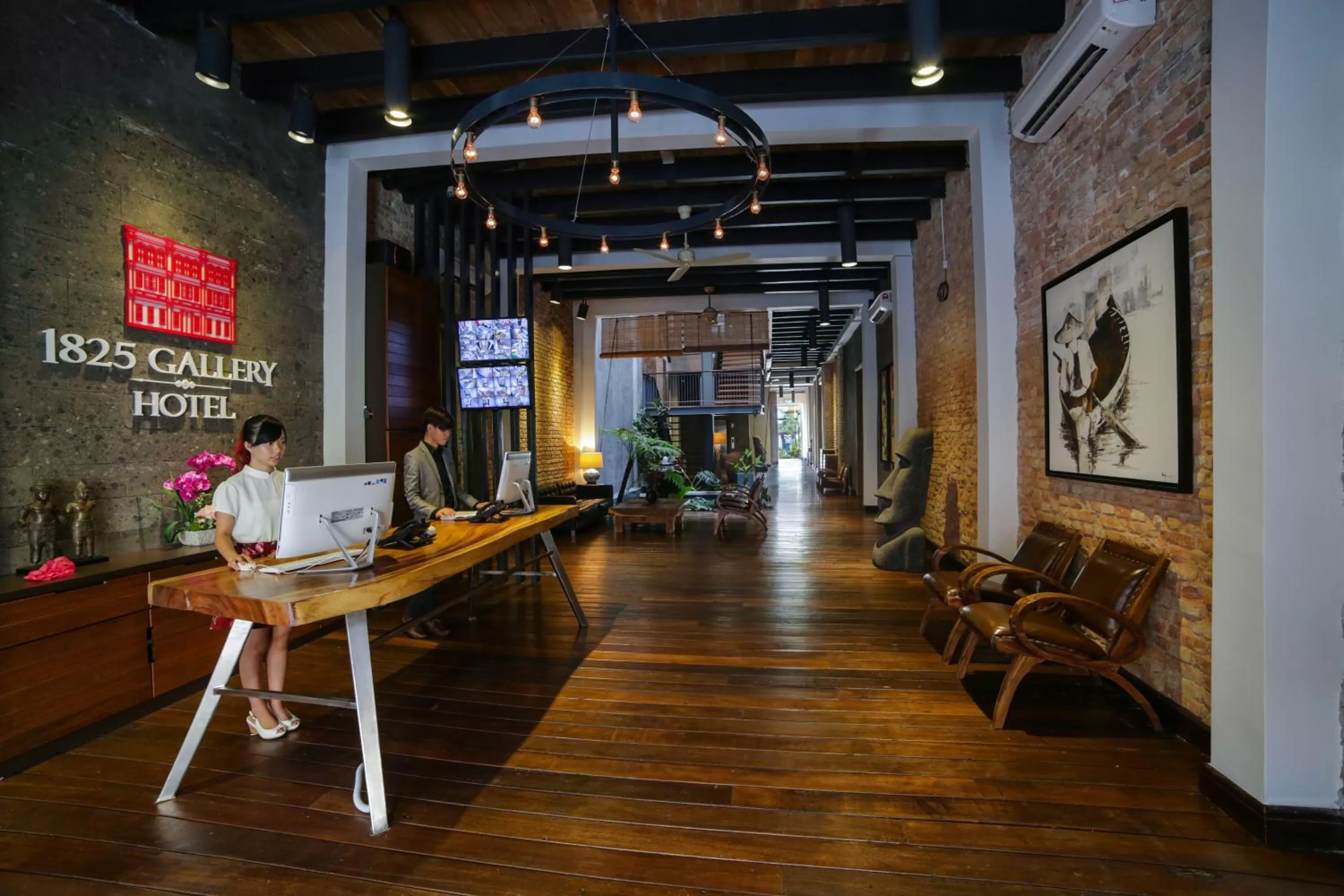 Lobby or reception in 1825 Gallery Hotel