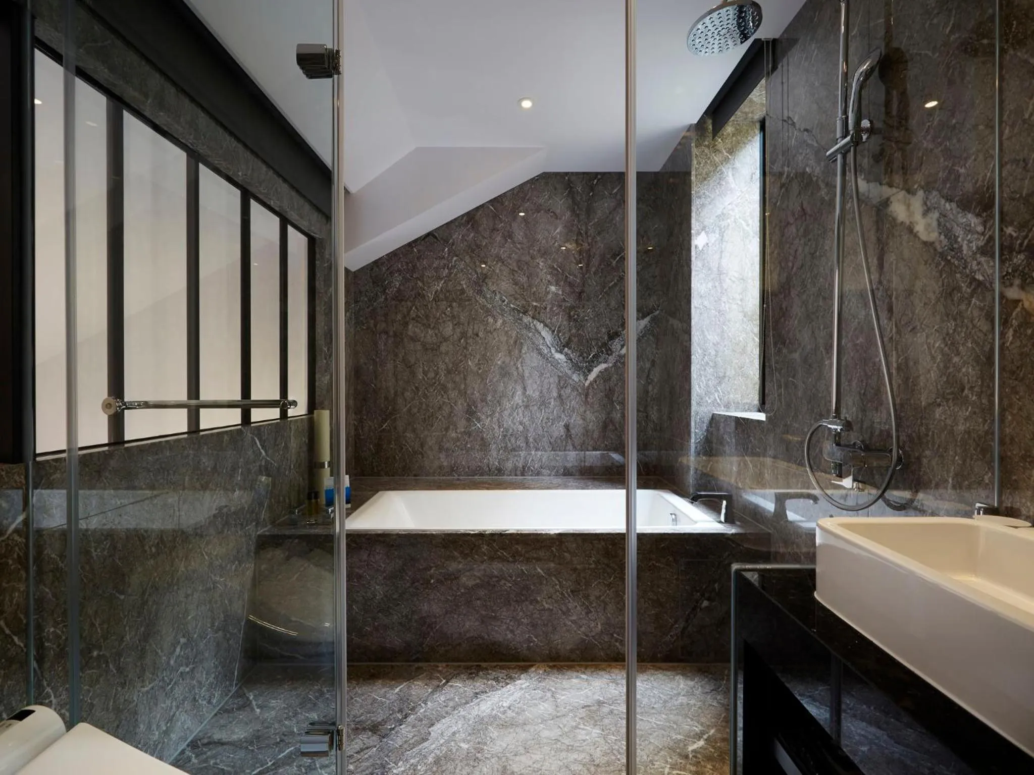 Bathroom in Tango Inn Taipei Jihe