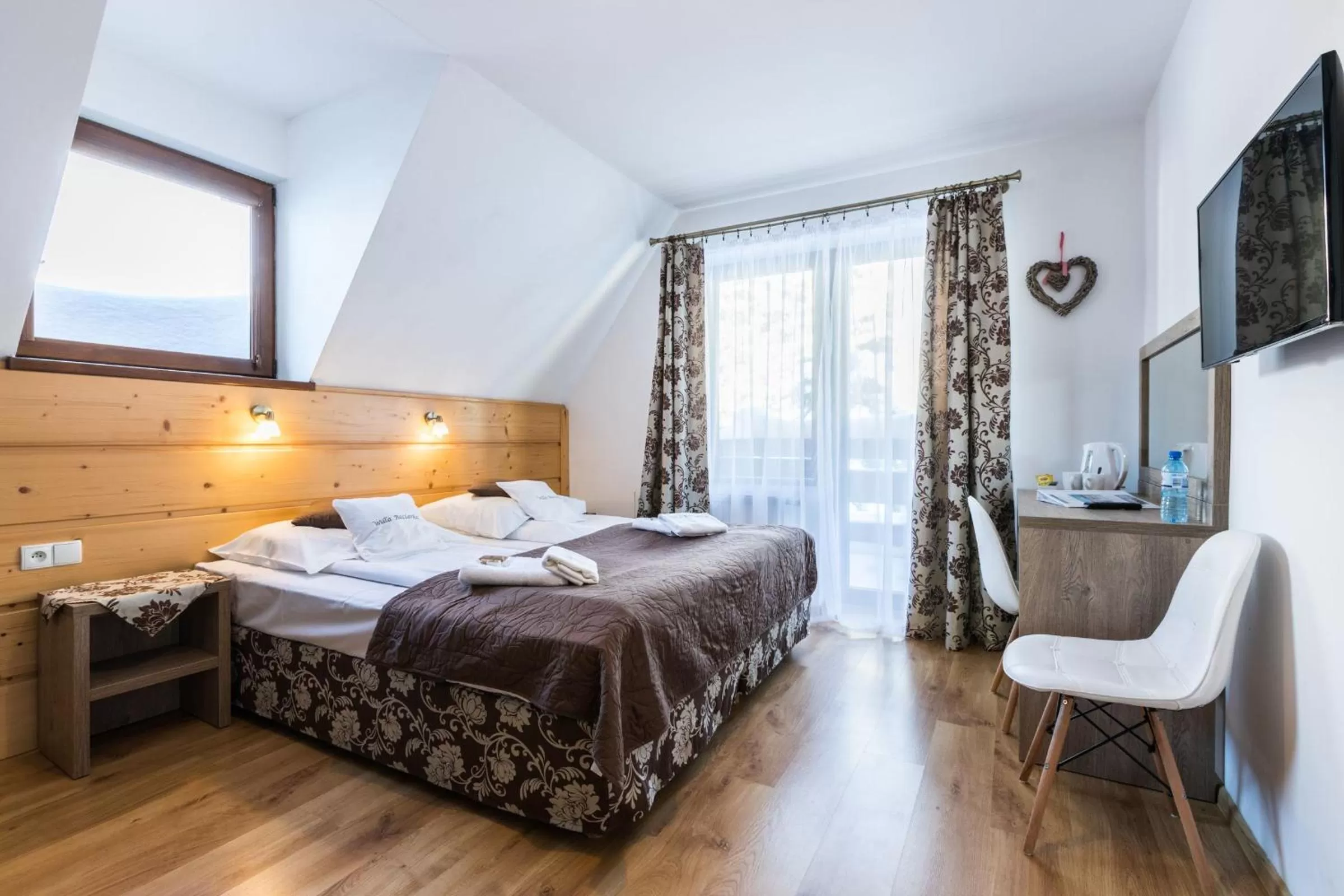 Photo of the whole room, Bed in Willa Baciarka-basen, sauny i jacuzzi