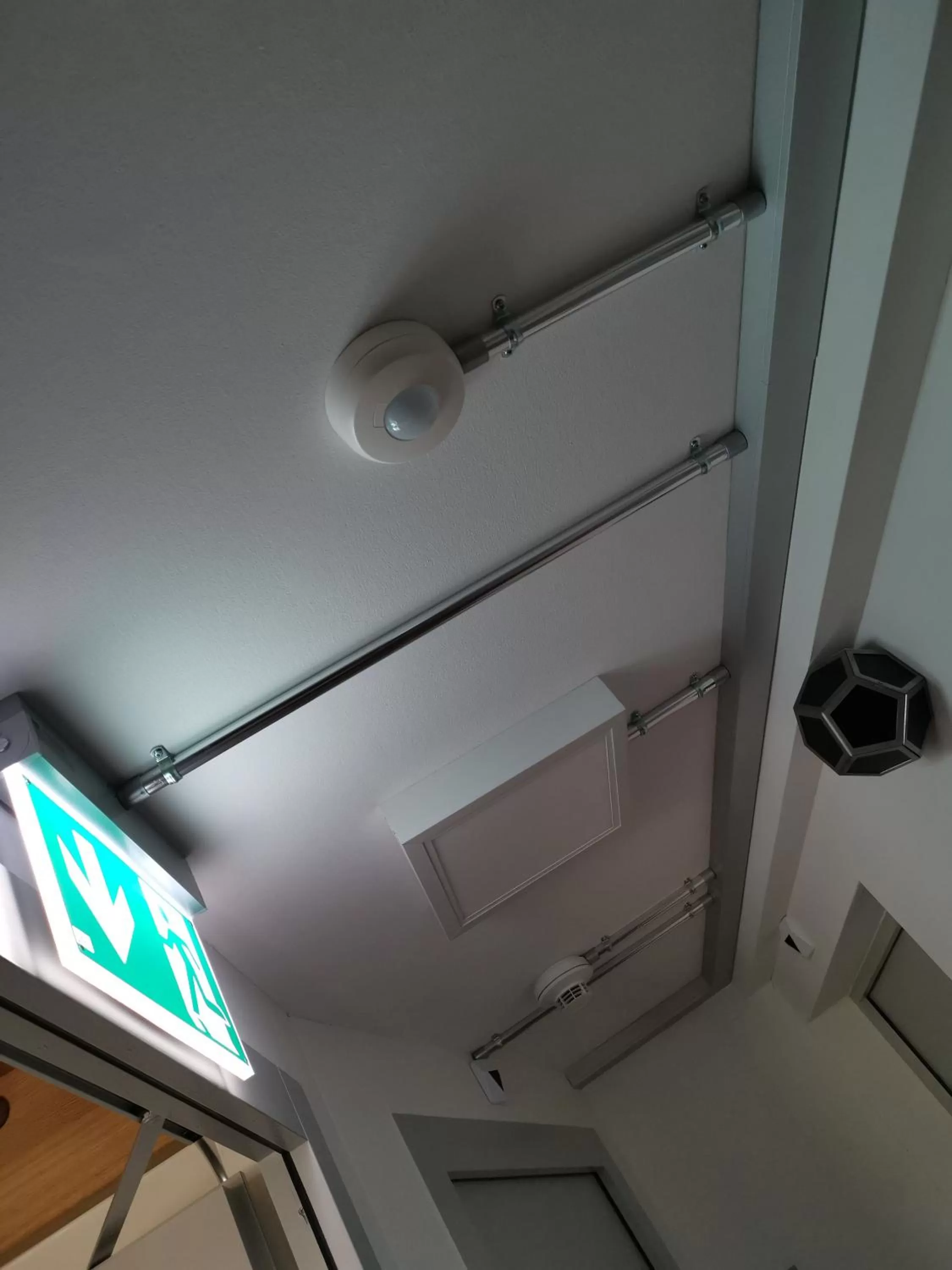 Decorative detail in Boutique Hotel BS16 before Bern City Parking gratis