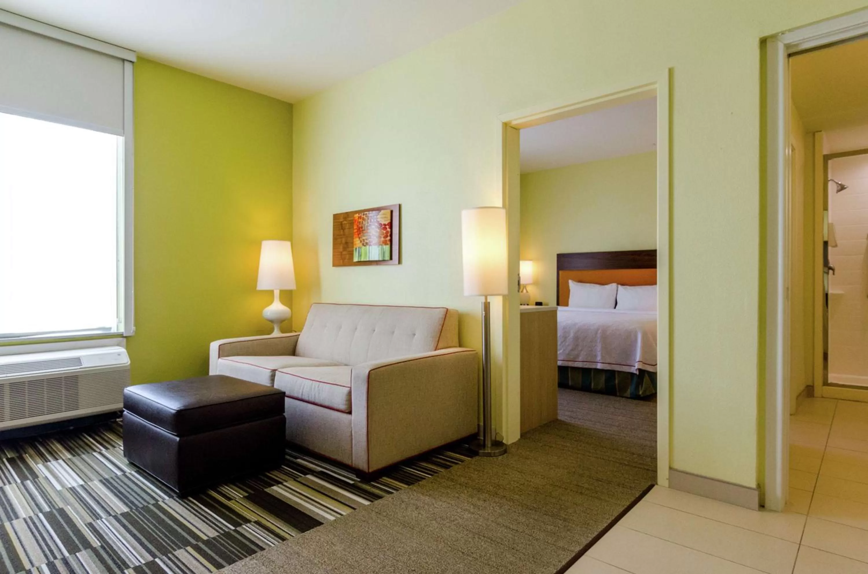 Living room, Bed in Home2 Suites by Hilton Portland