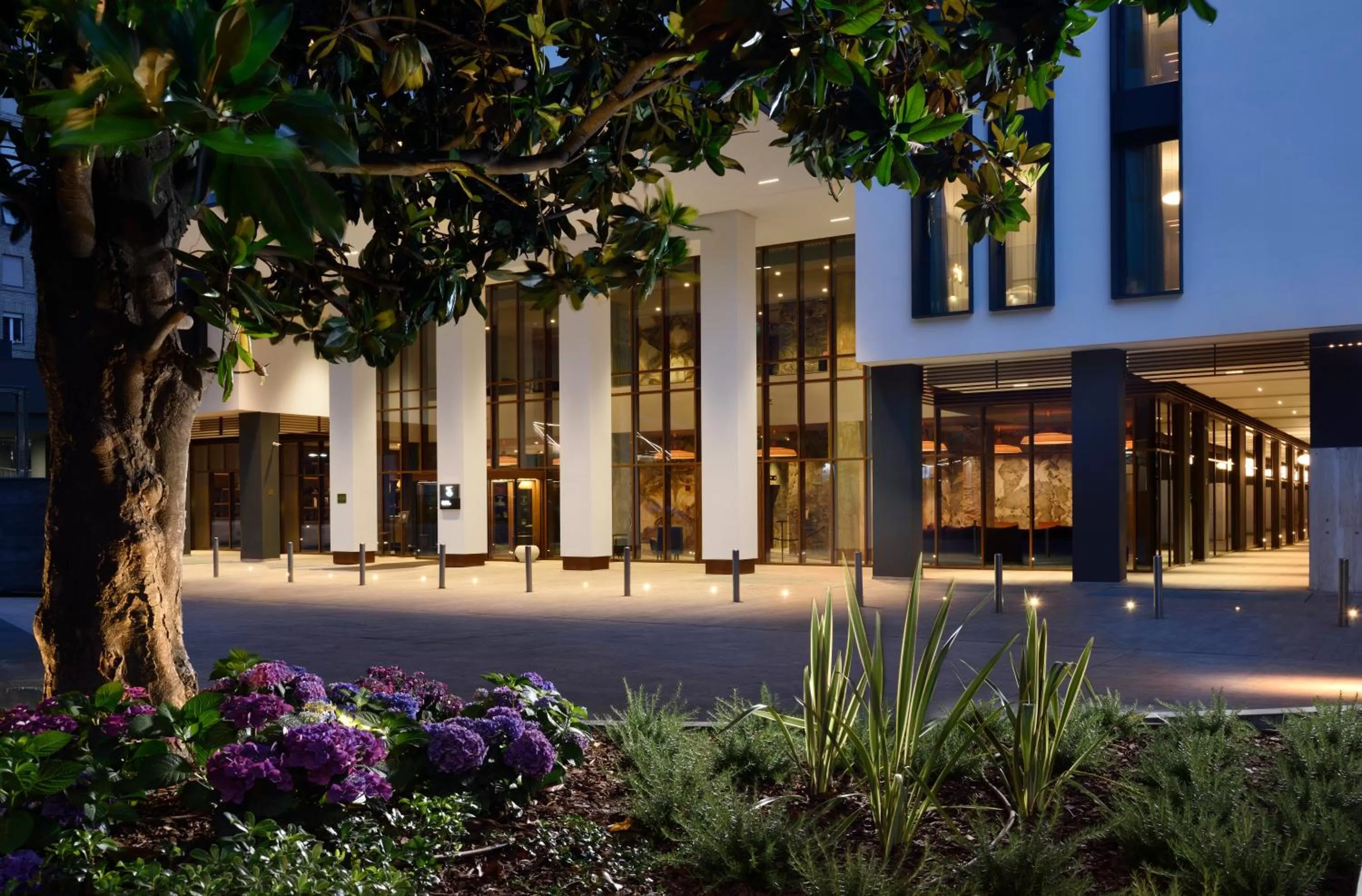 Facade/entrance in Milano Verticale | UNA Esperienze