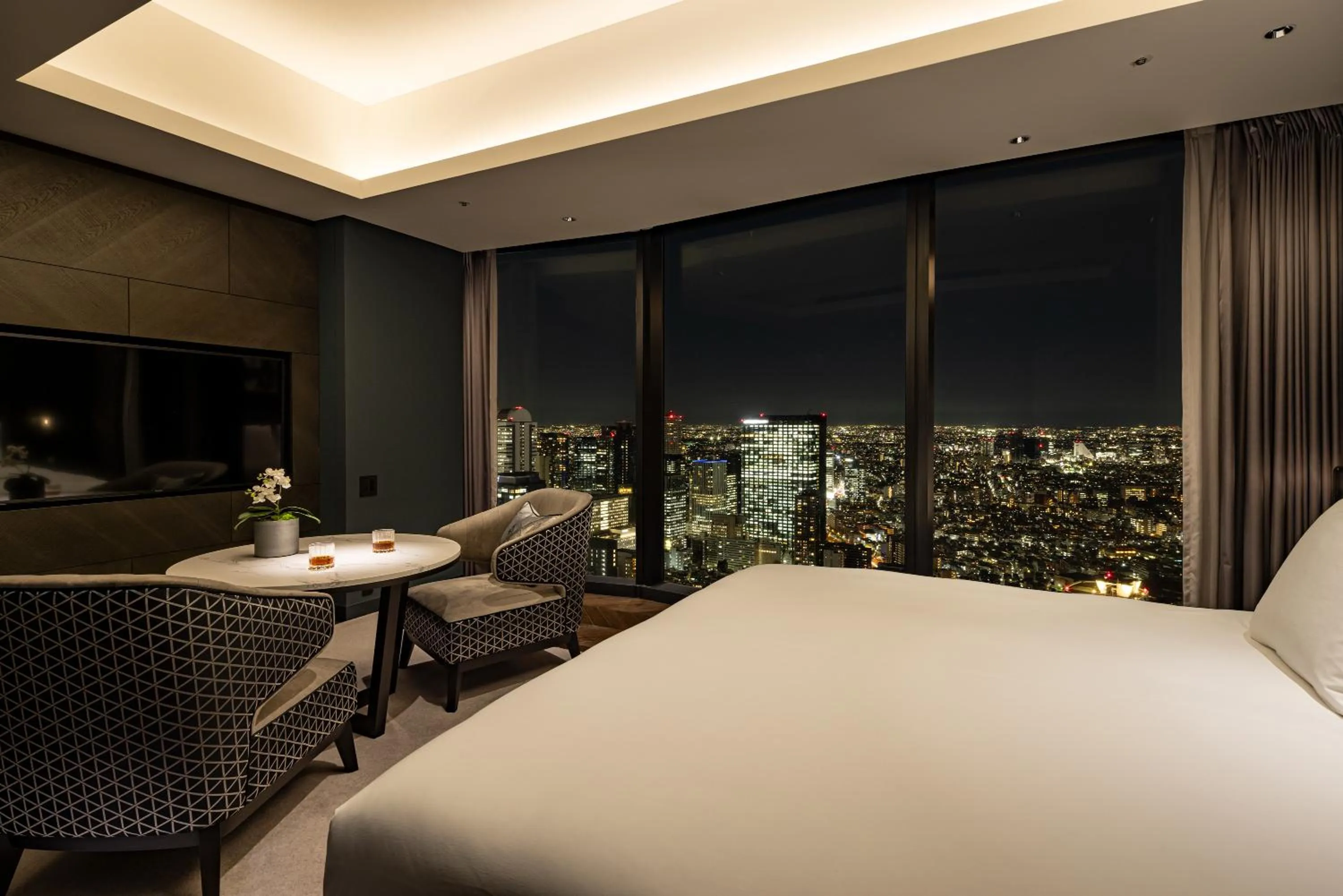 Photo of the whole room, Bed in BELLUSTAR TOKYO, A Pan Pacific Hotel