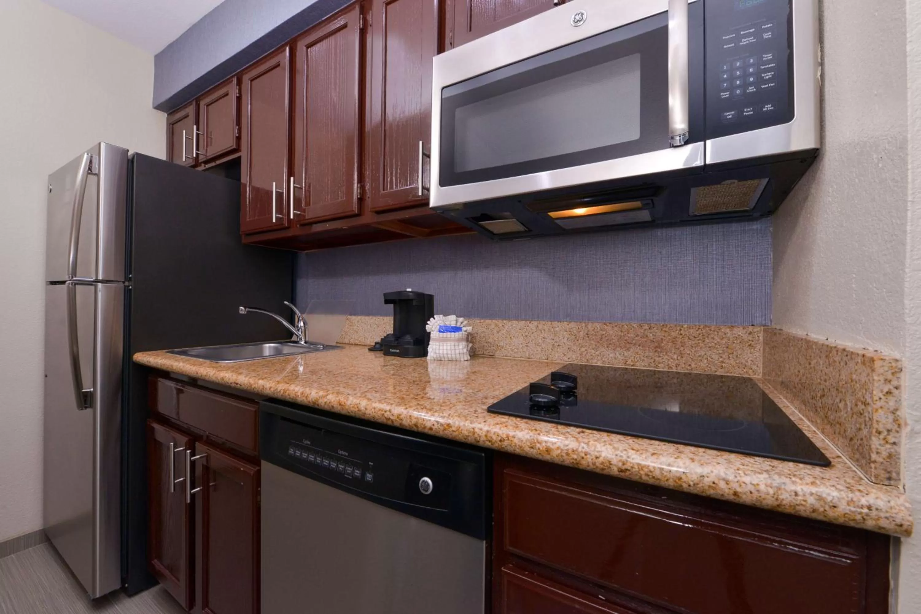 Kitchen or kitchenette in Homewood Suites by Hilton Dallas-Lewisville