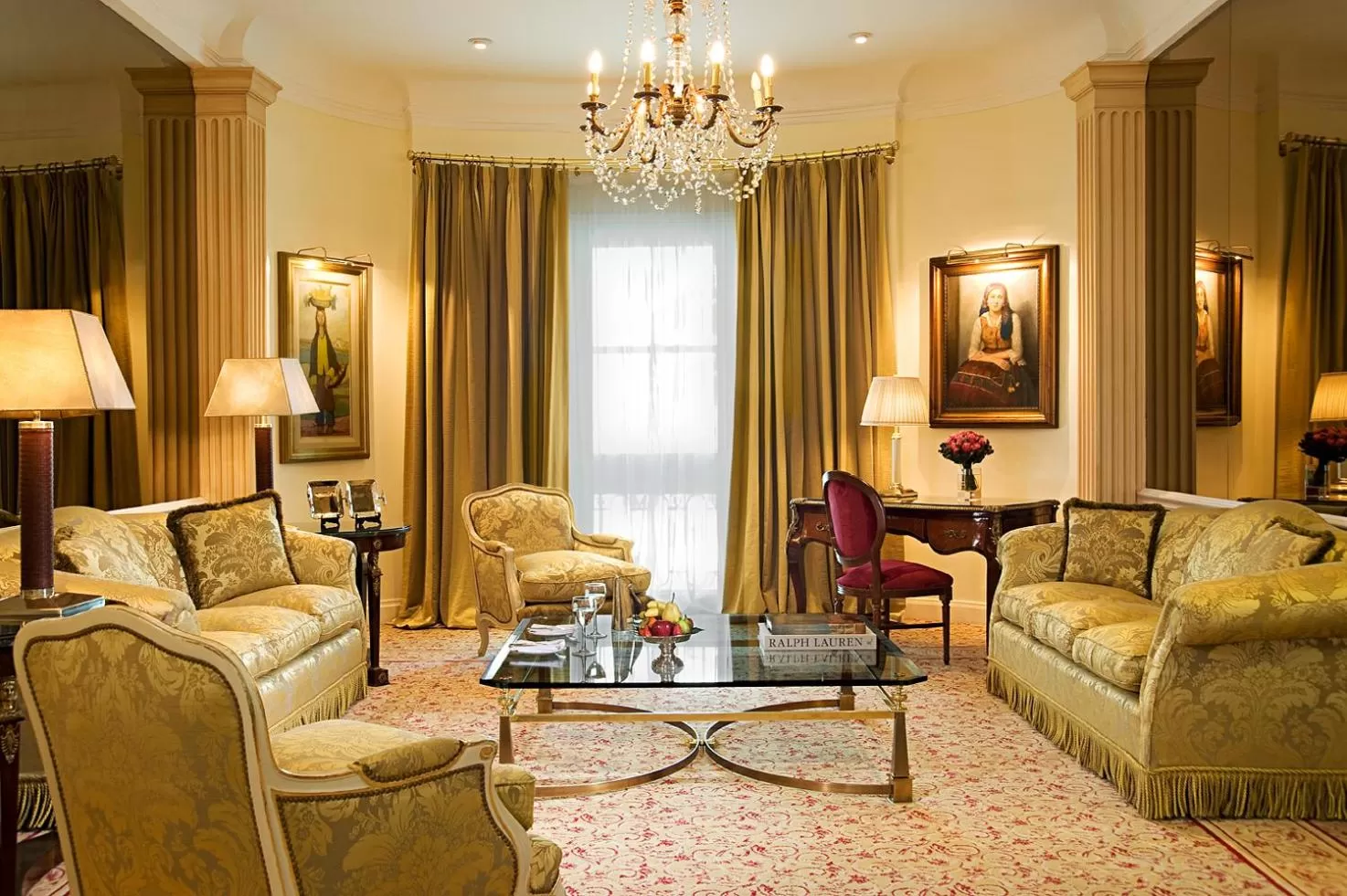 Living room in Alvear Palace Hotel - Leading Hotels of the World