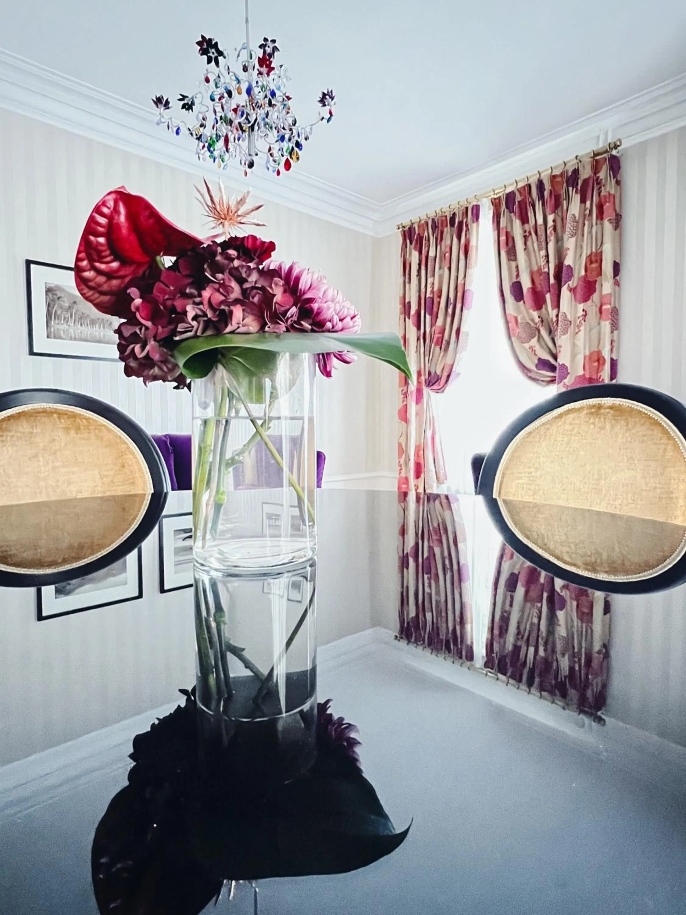 Seating area in Hôtel Des Trois Couronnes & Spa - The Leading Hotels of the World