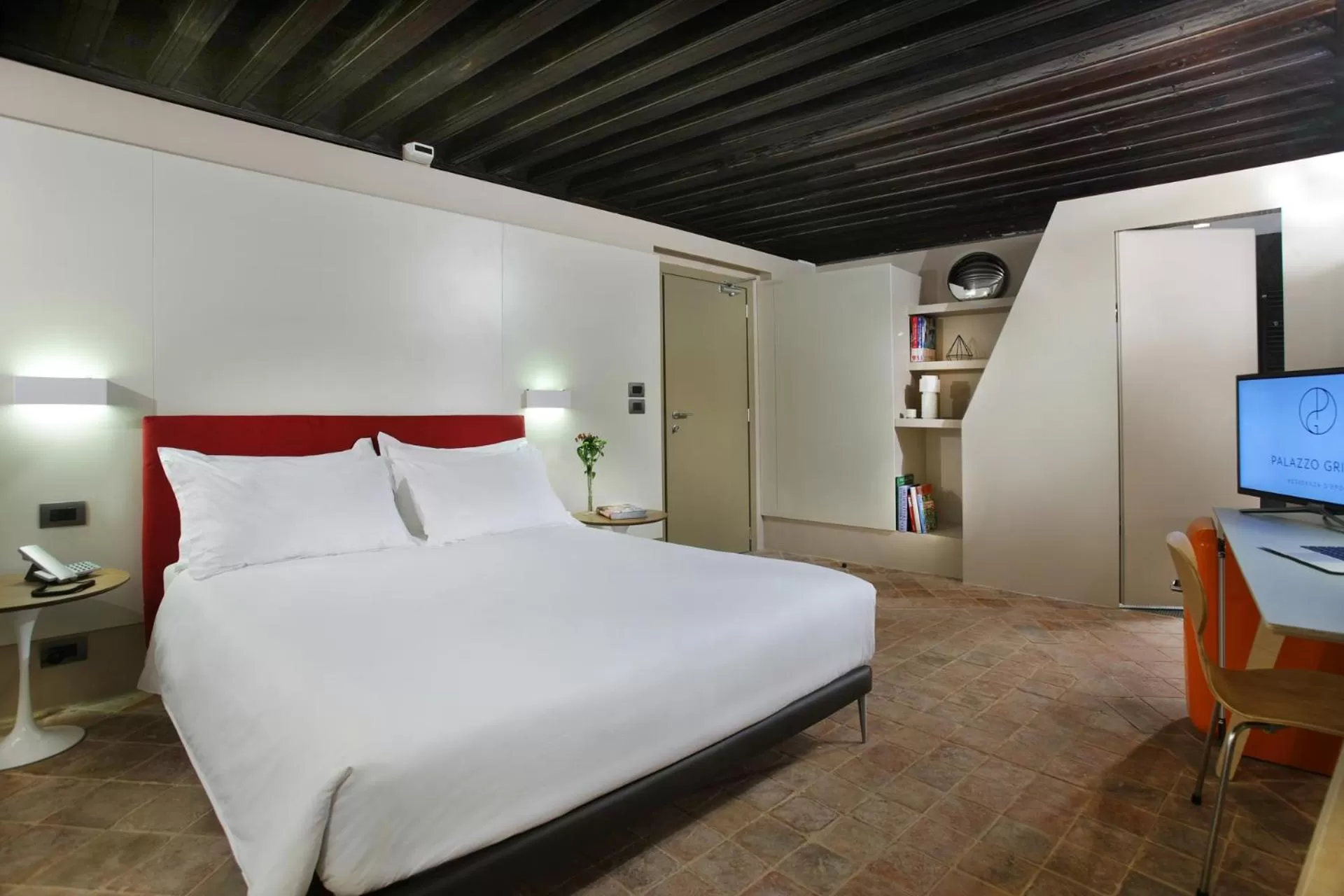 TV and multimedia, Bed in Hotel Palazzo Grillo