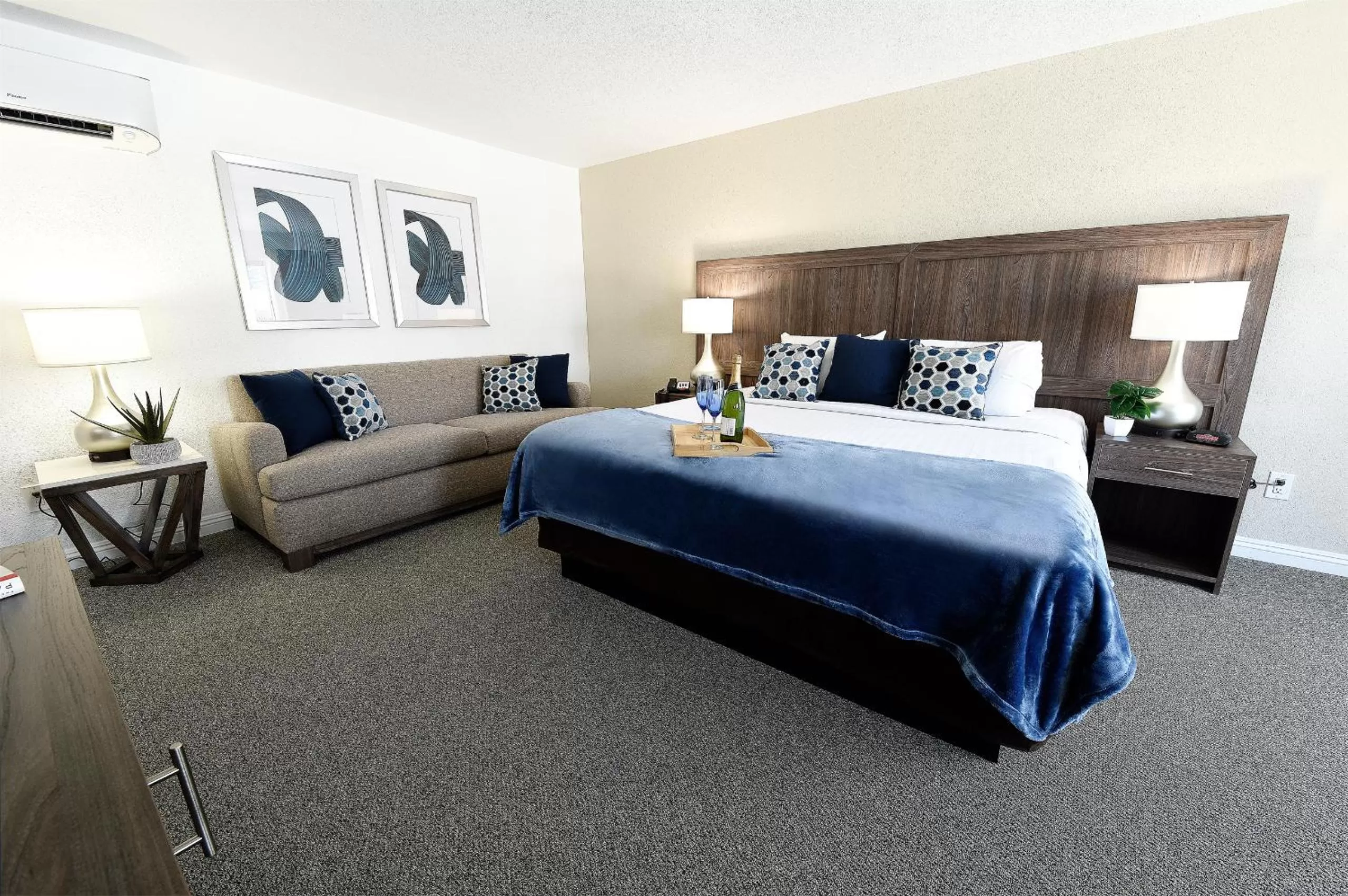 Bedroom, Bed in Serene Vegas Boutique Hotel Las Vegas