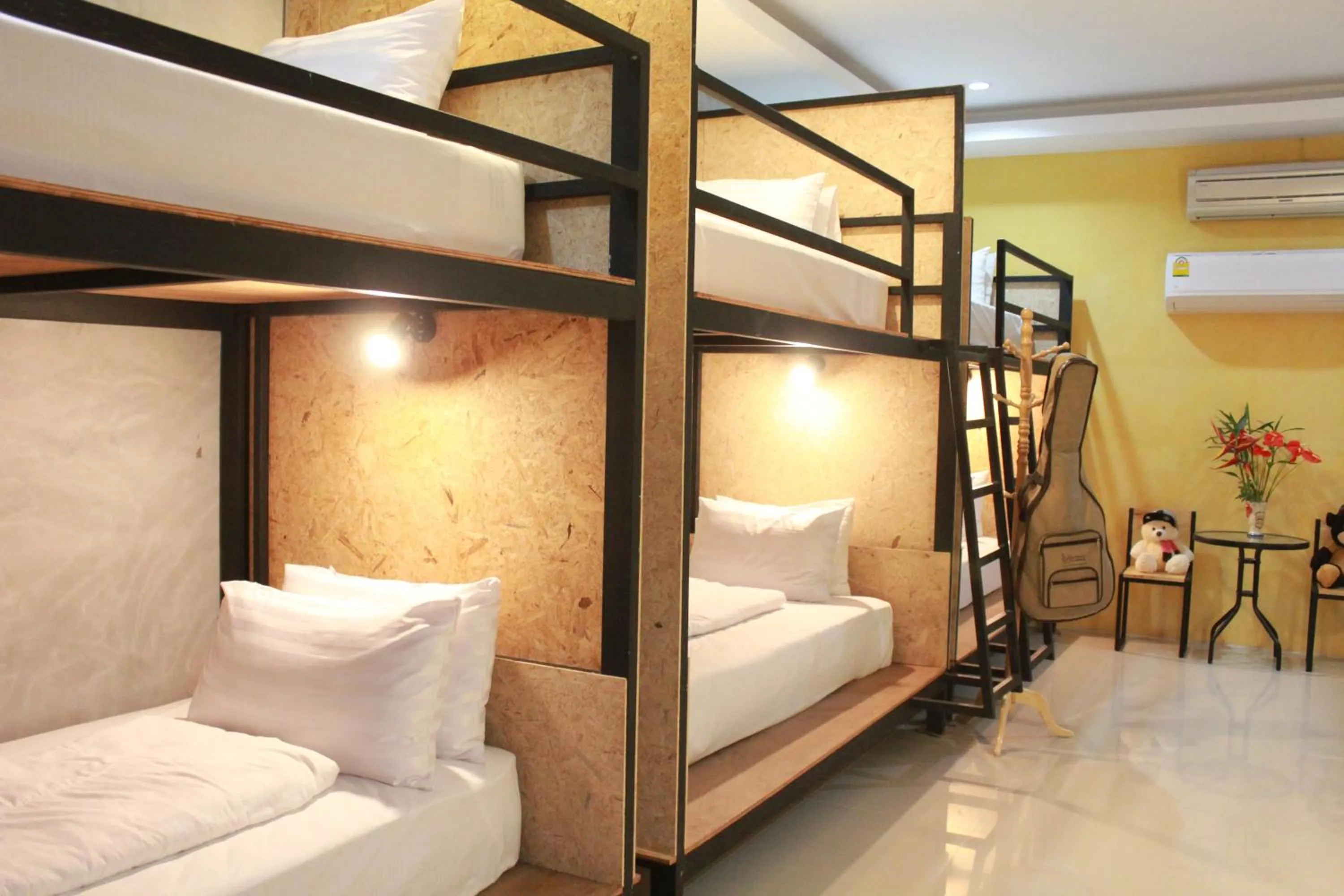 Property building, Bed in Eat n Sleep