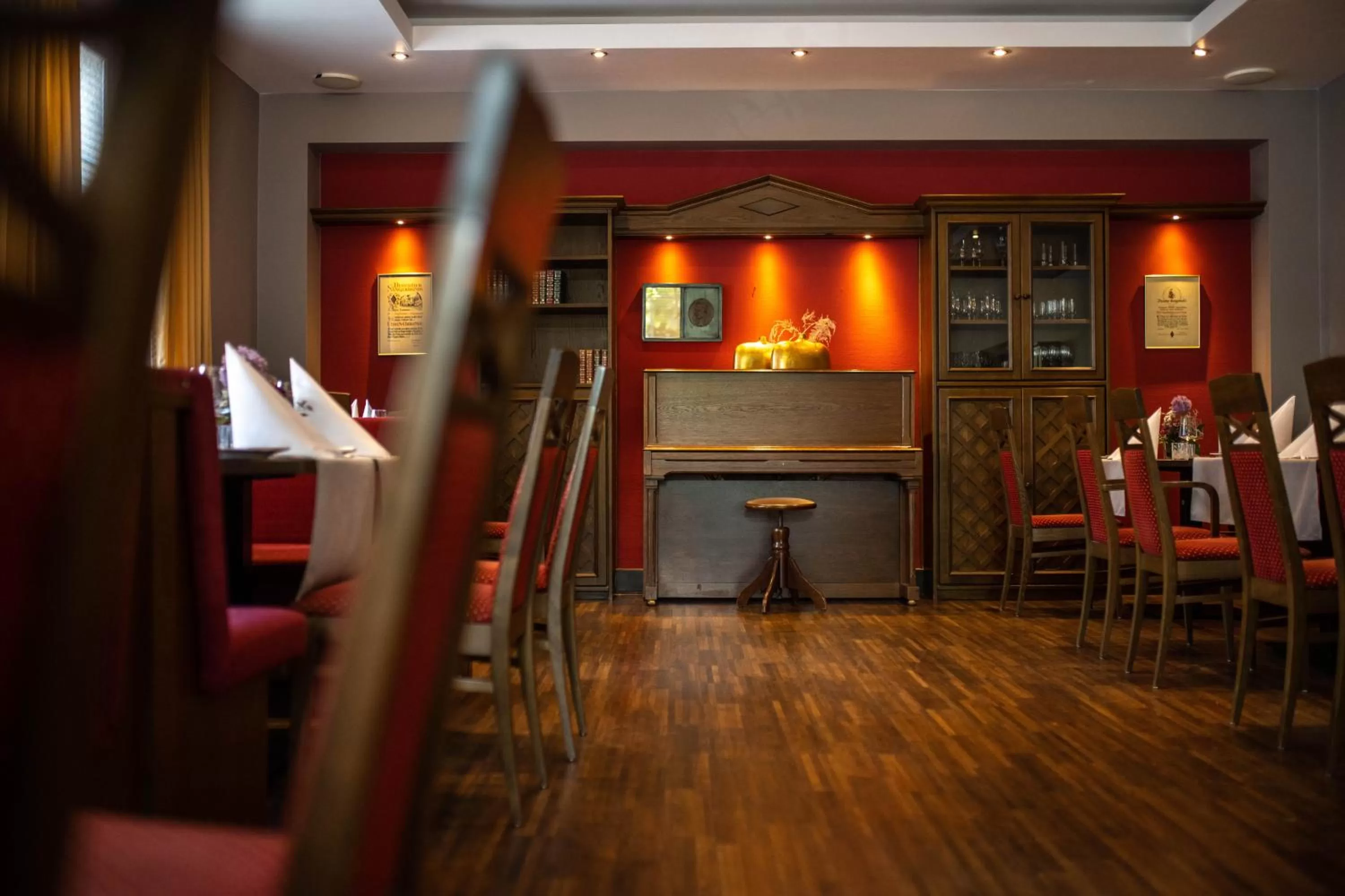 Restaurant/places to eat in Hotel Rheinischer Hof