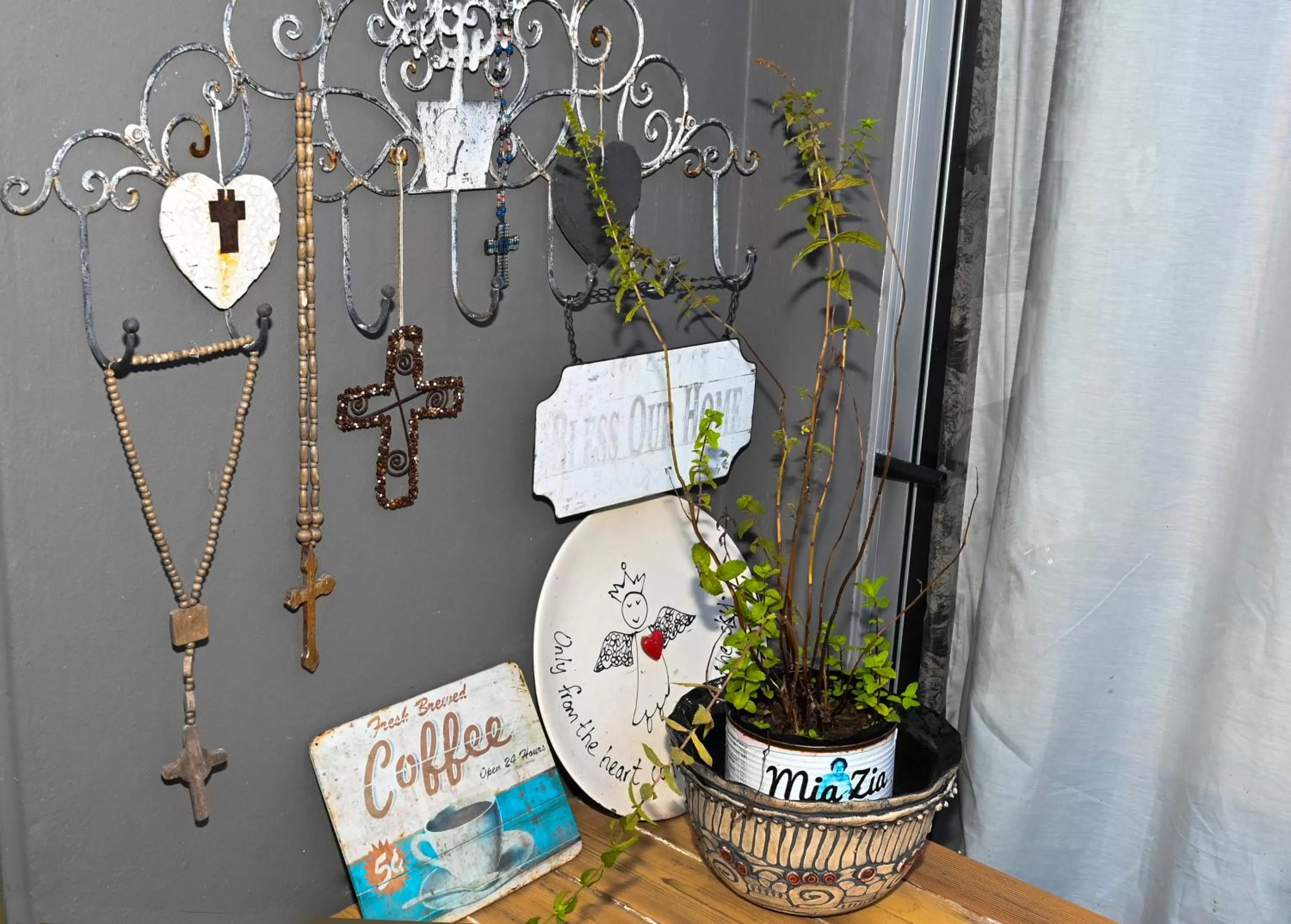 Decorative detail in Terebinte Bed & Breakfast