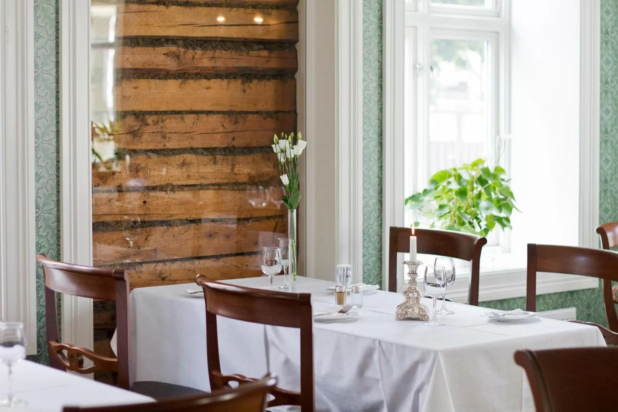 Restaurant/places to eat in Hotel Kong Carl - Unike Hoteller