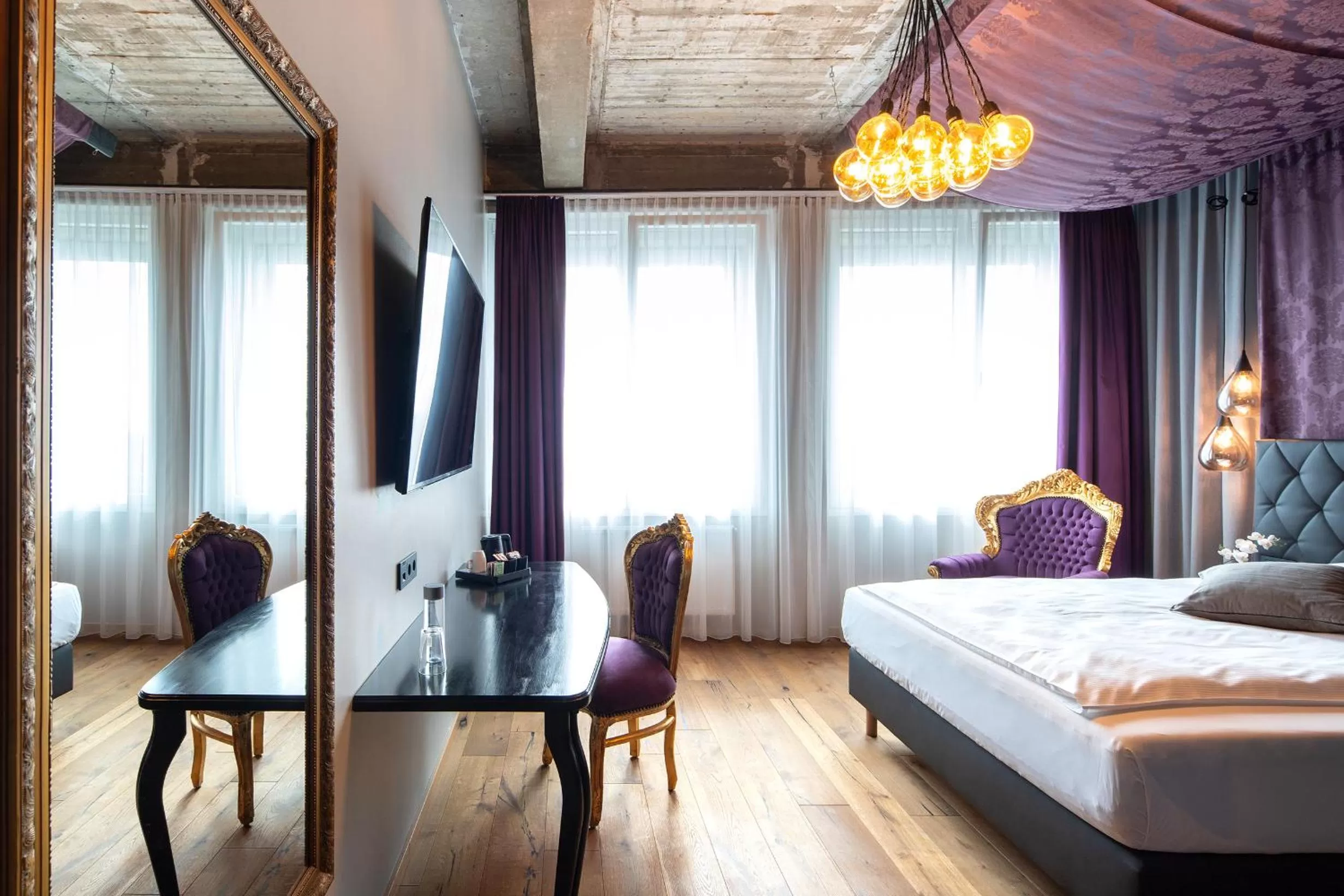 Photo of the whole room, Bed in LOFTSTYLE Hotel Hannover, Best Western Signature Collection