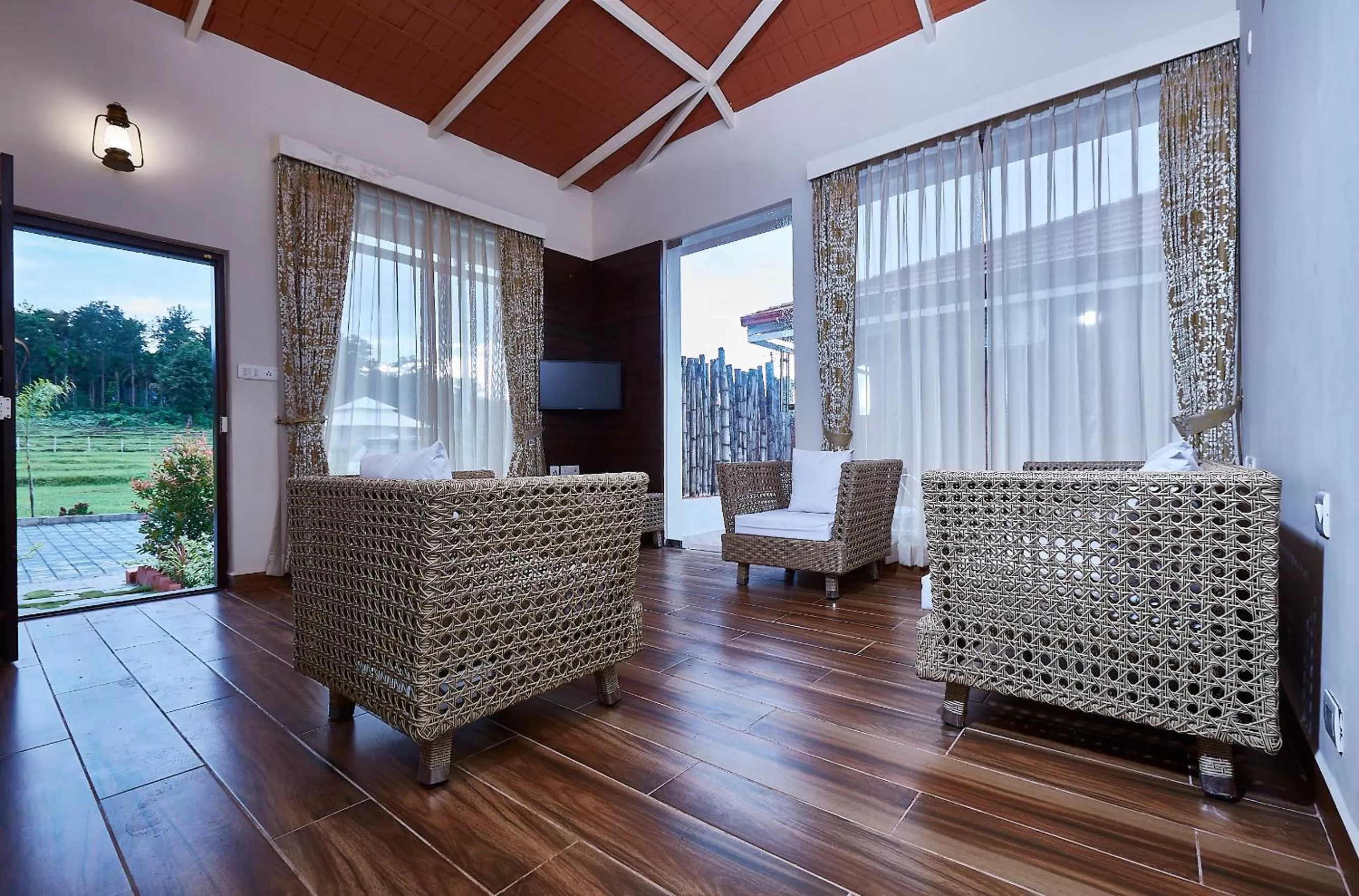 Living room in Sixth Element