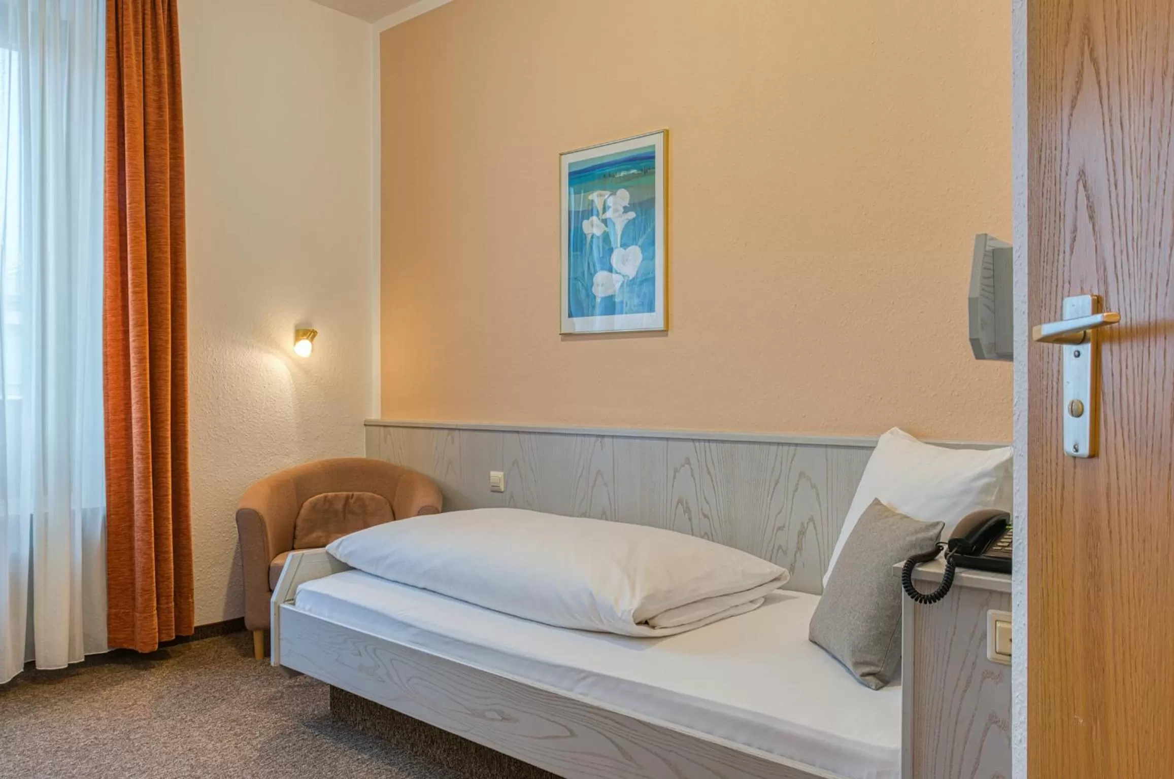 Photo of the whole room, Bed in Sautter Hotel Stuttgart City