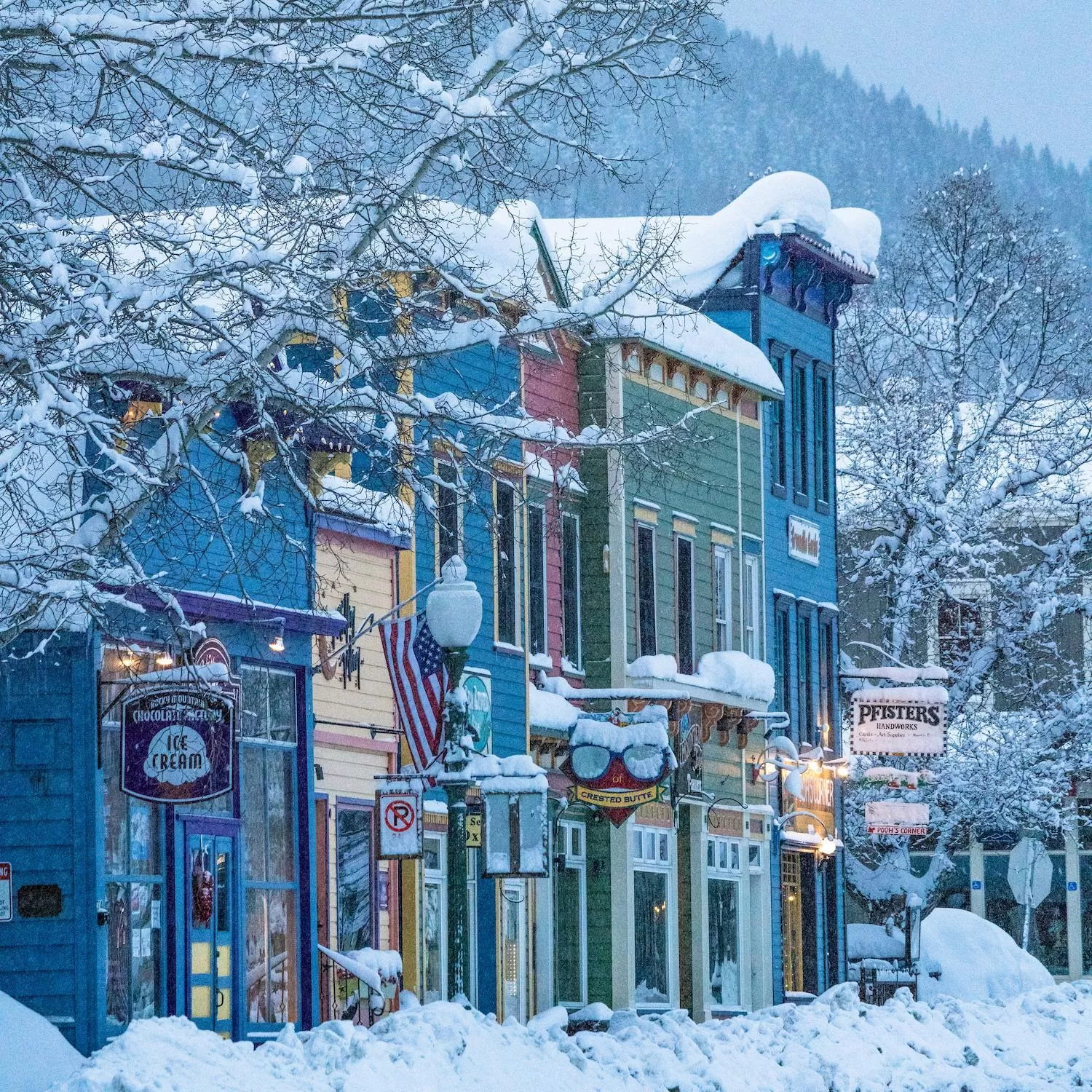 Shopping Area in Elevation Hotel & Spa