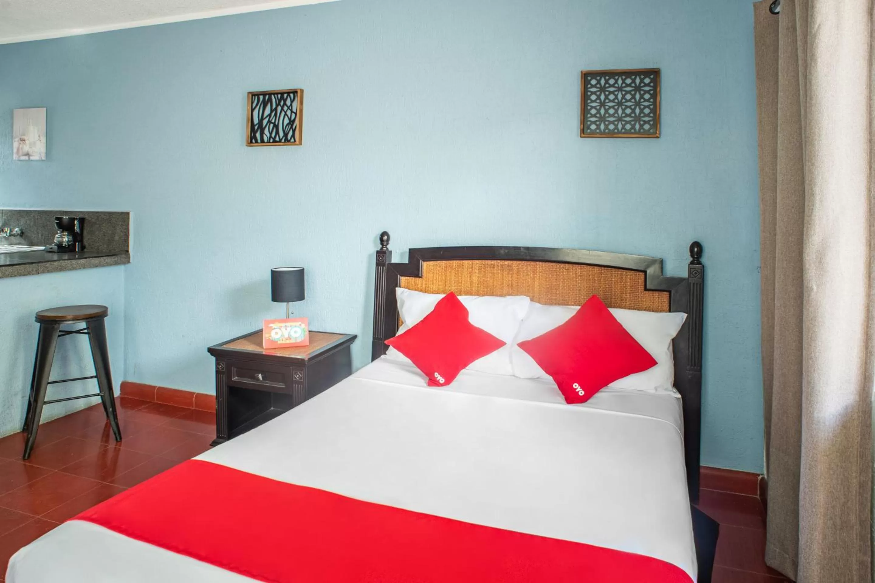 Photo of the whole room, Bed in Hotel Dpas 52