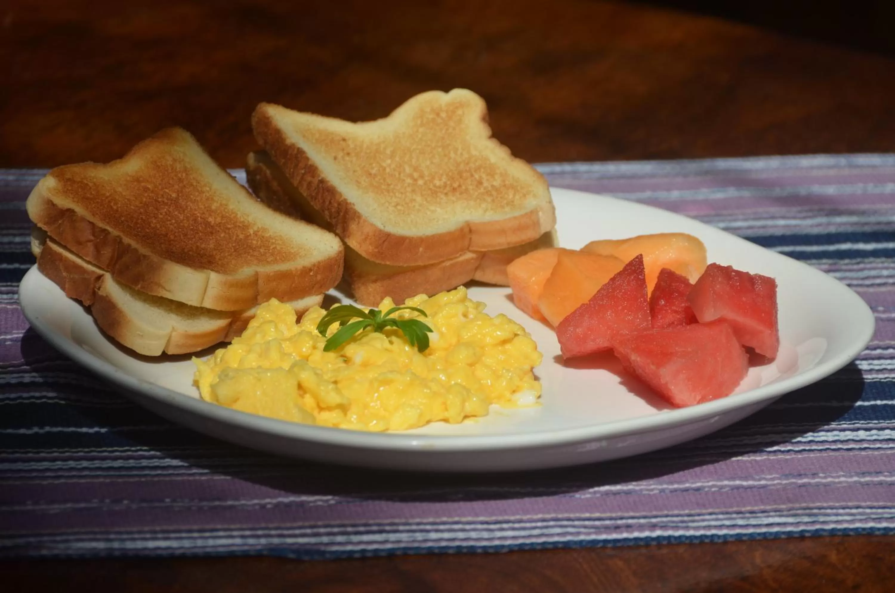 Breakfast in Nuestra Casa