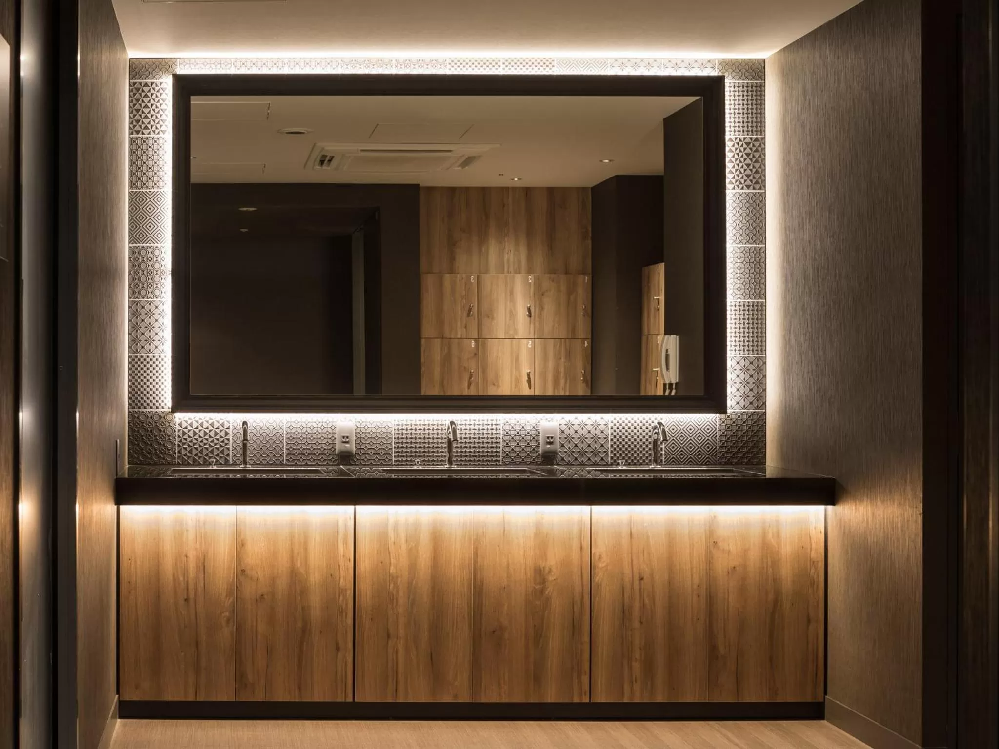 Public Bath in Kyoto Granbell Hotel