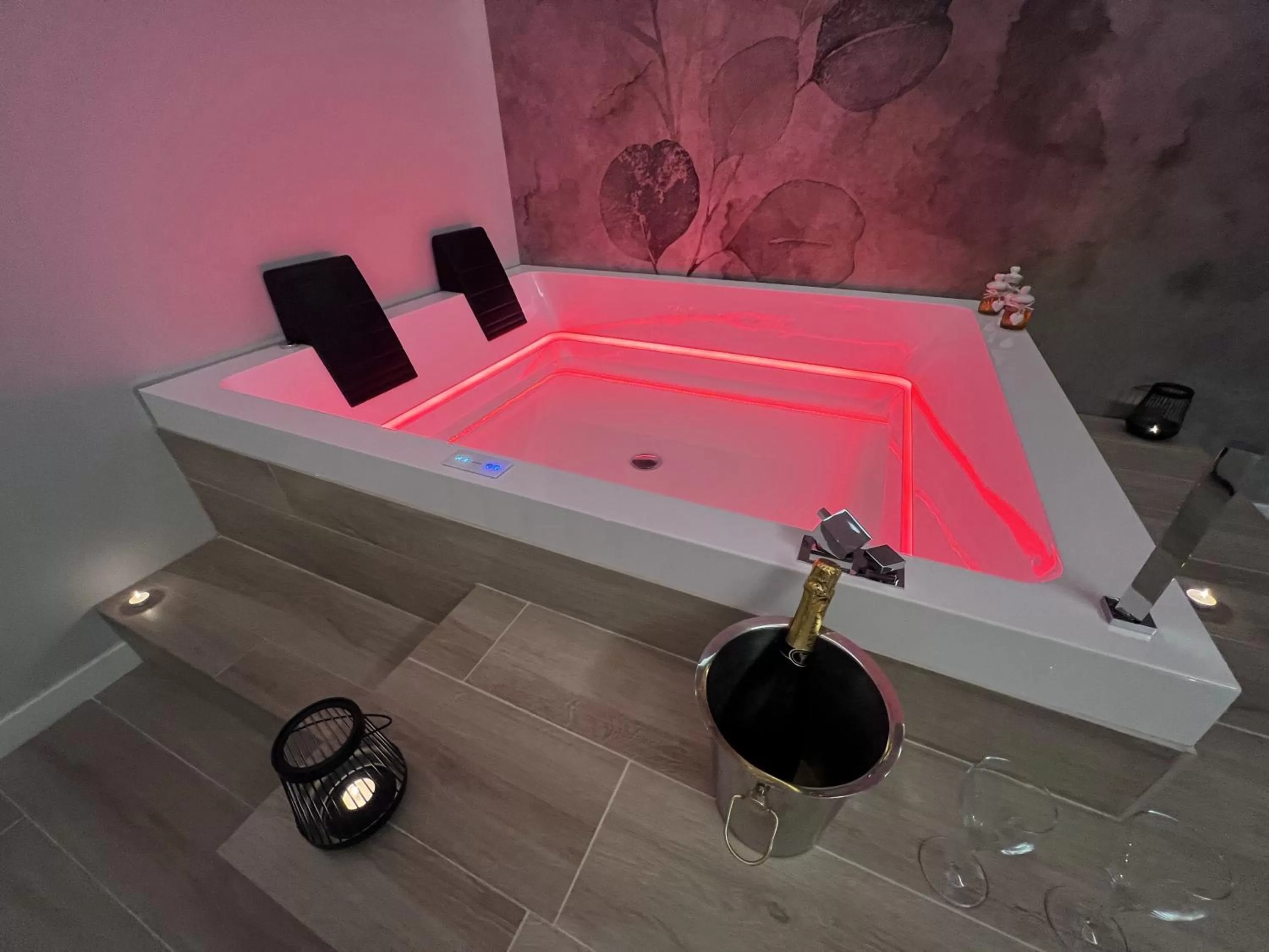 Hot Tub in Pegasus Hotel