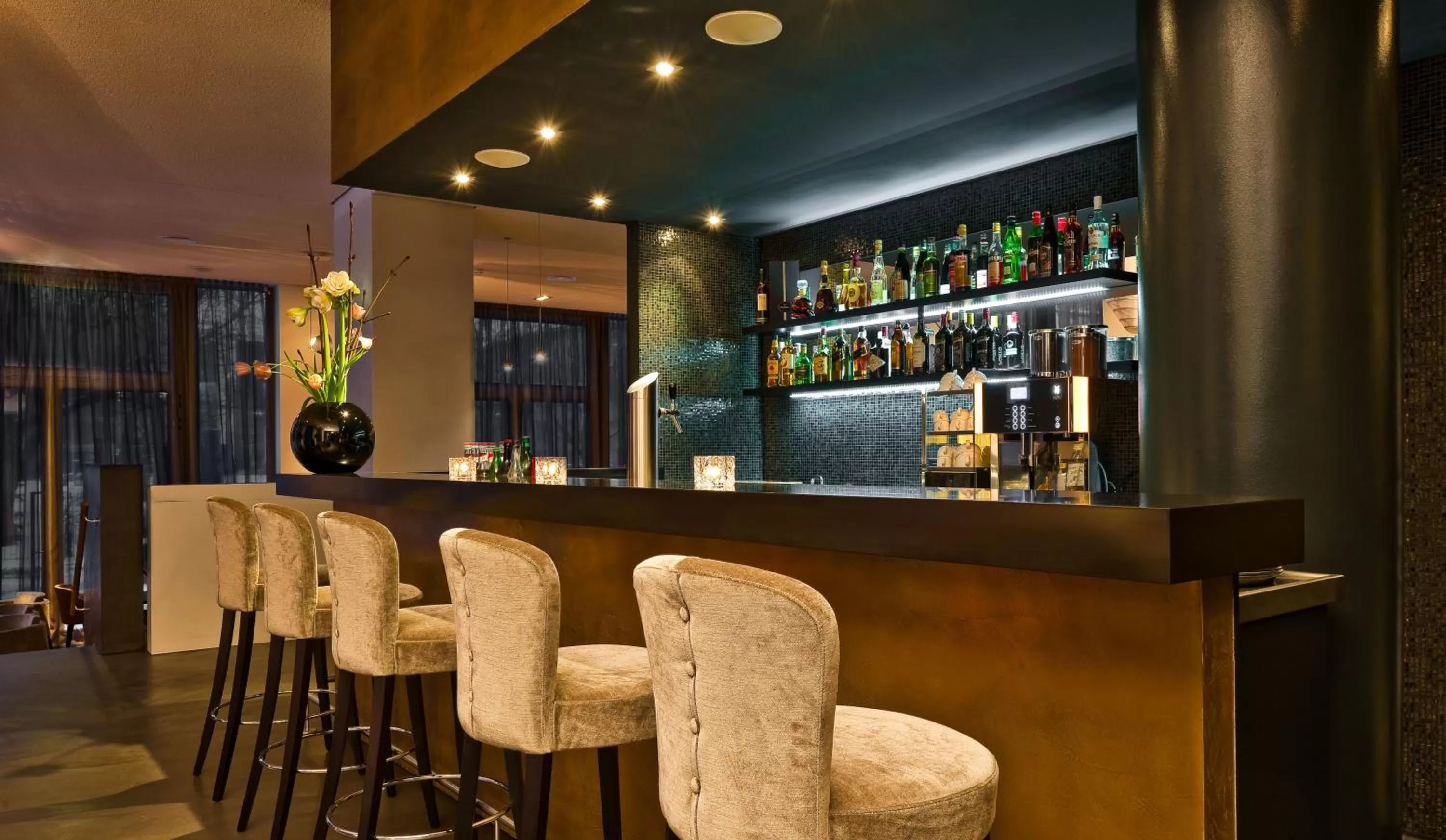 Lounge or bar in COSMO Hotel Berlin Mitte