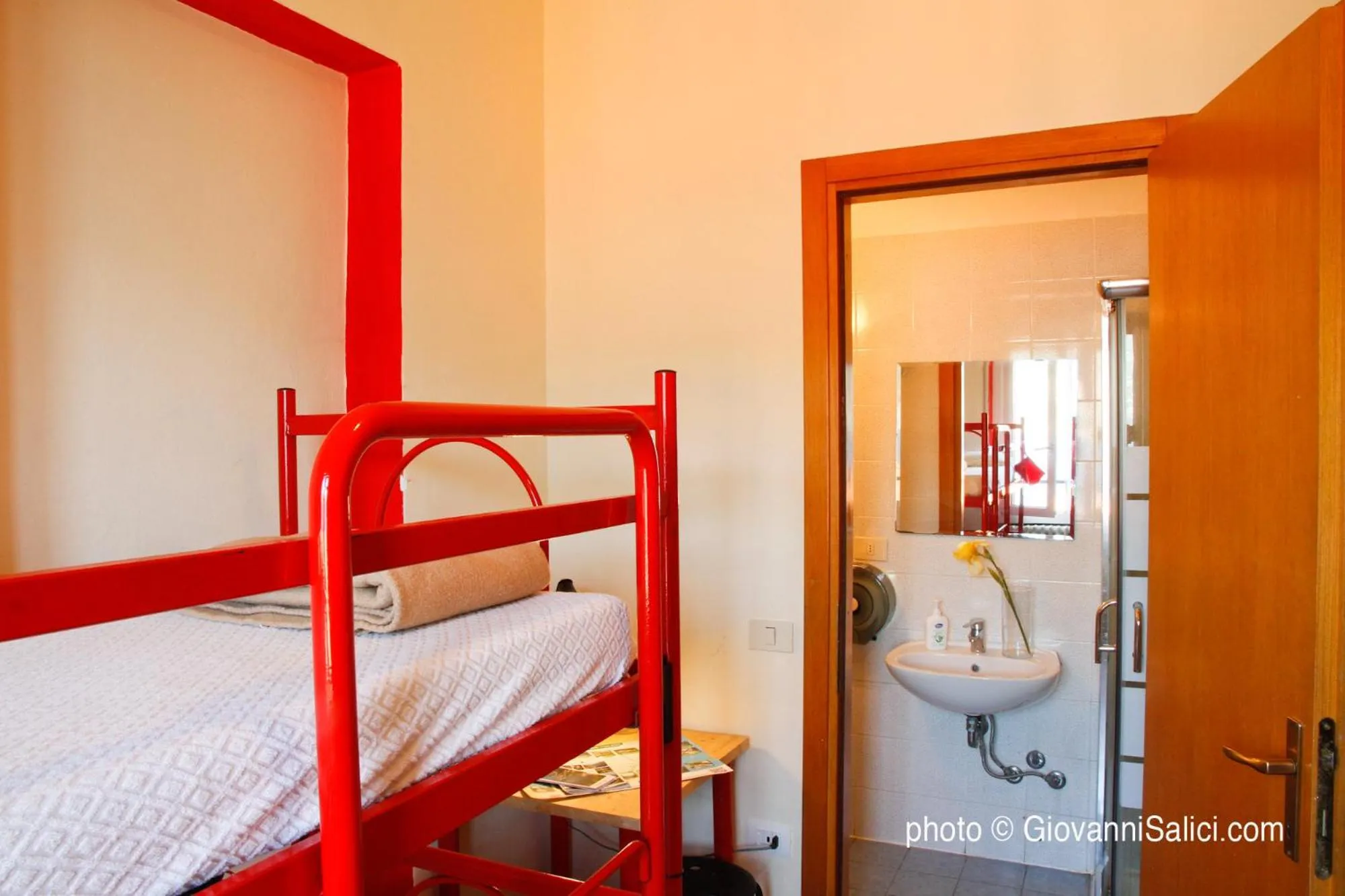 Bed in Lake Como Hostel