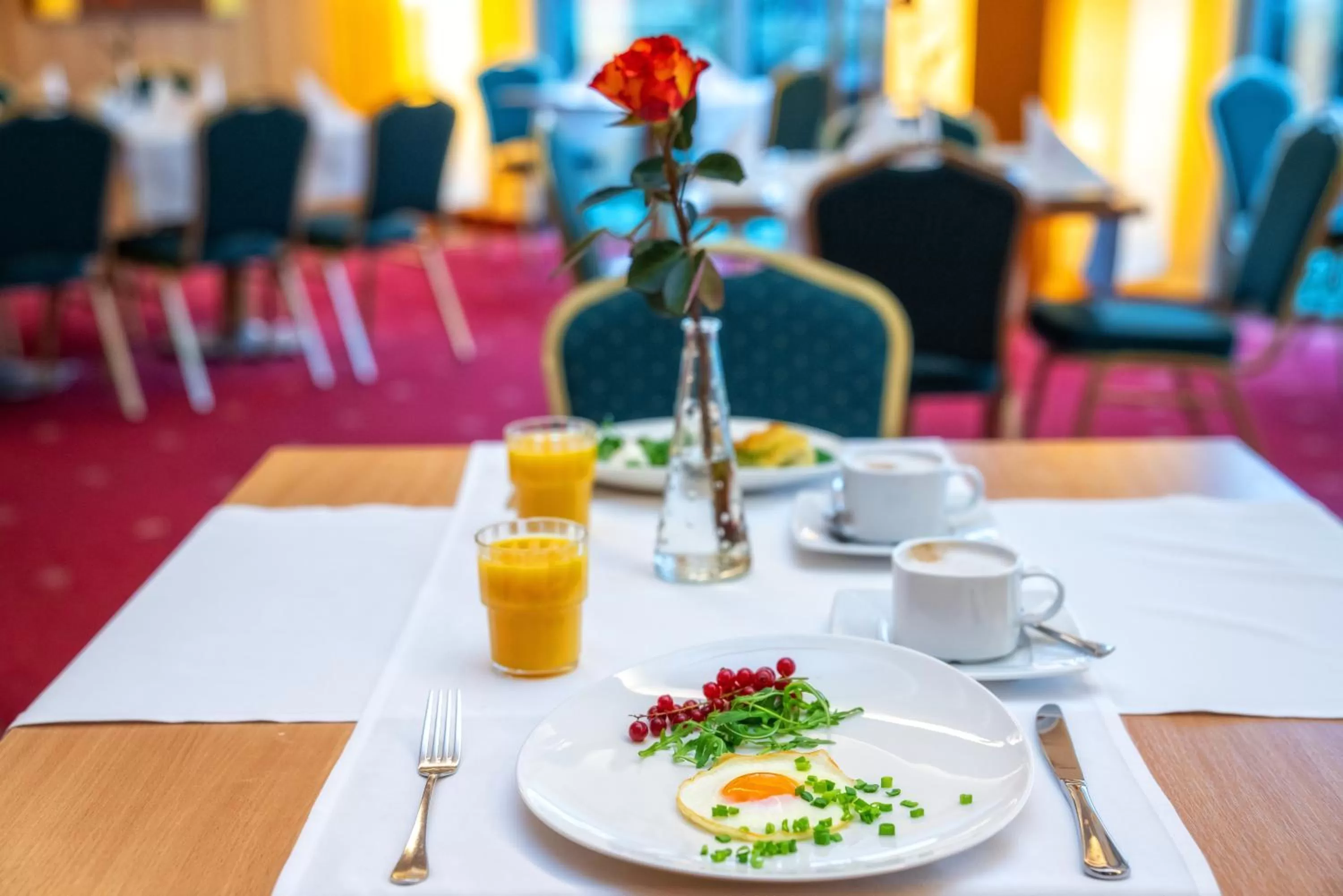 Restaurant/places to eat in HP Park Plaza