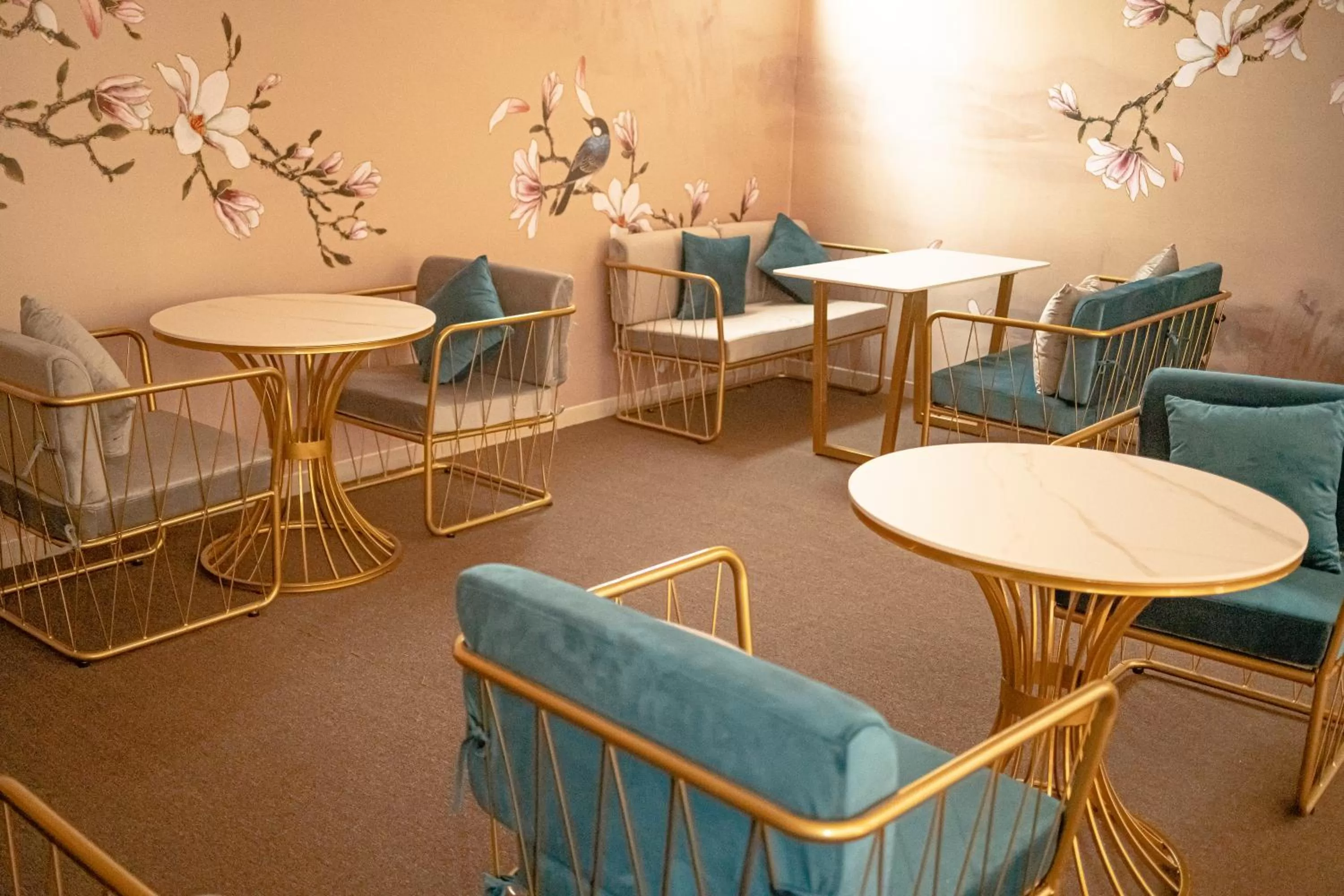 Restaurant/places to eat in Hotel La Peonía