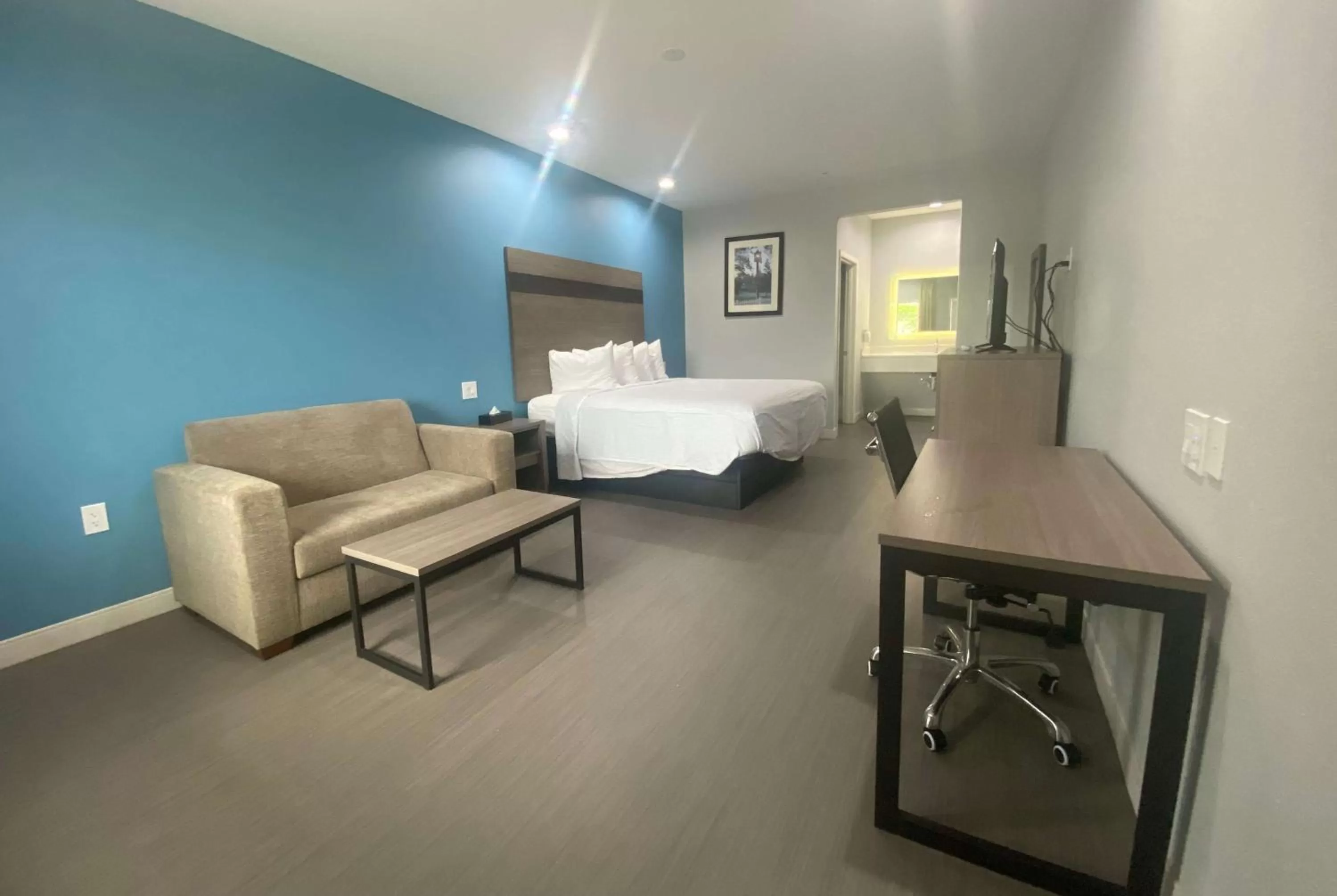 Photo of the whole room, Bed in Baymont by Wyndham Freeport Texas