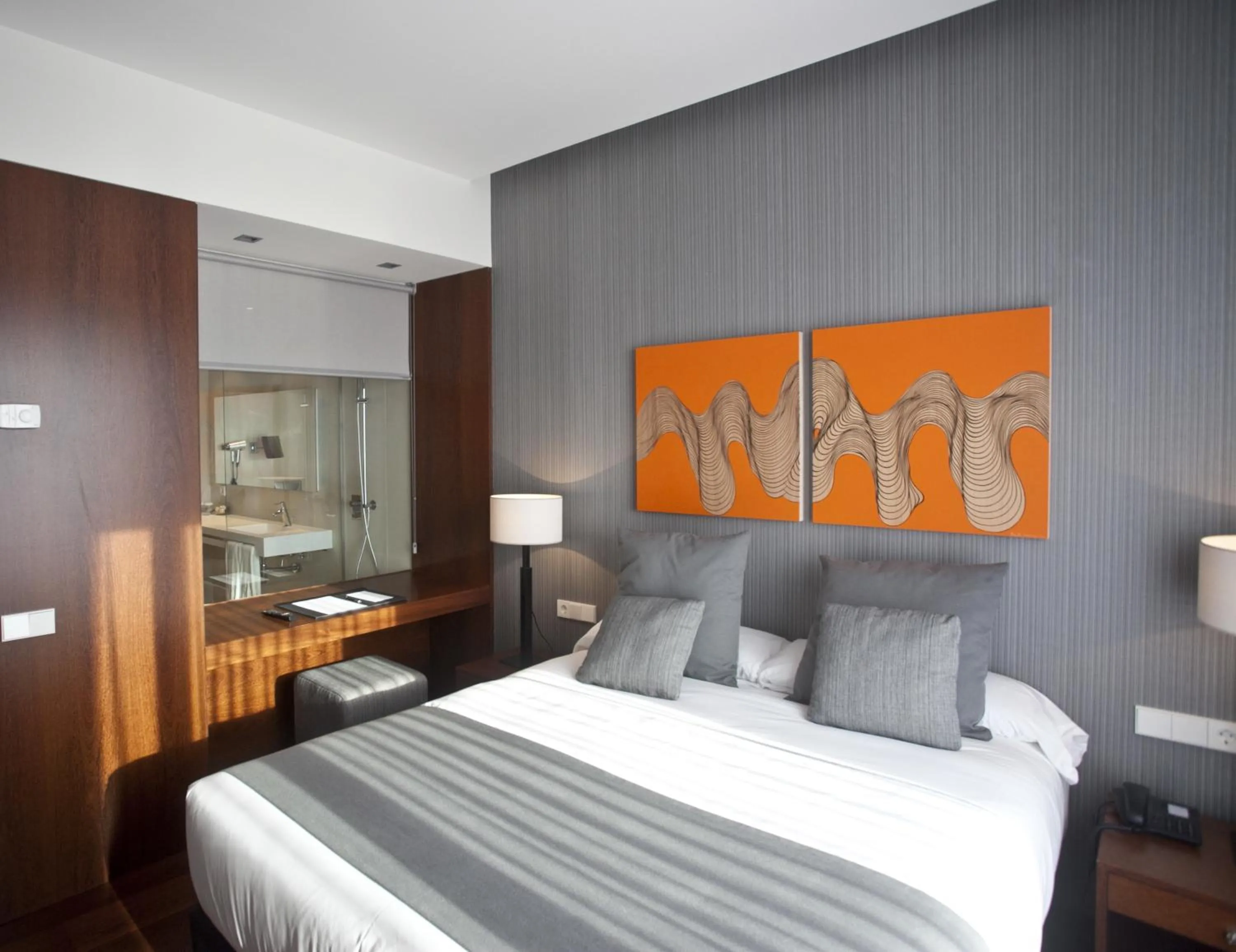 Photo of the whole room, Bed in Hotel Carris Marineda