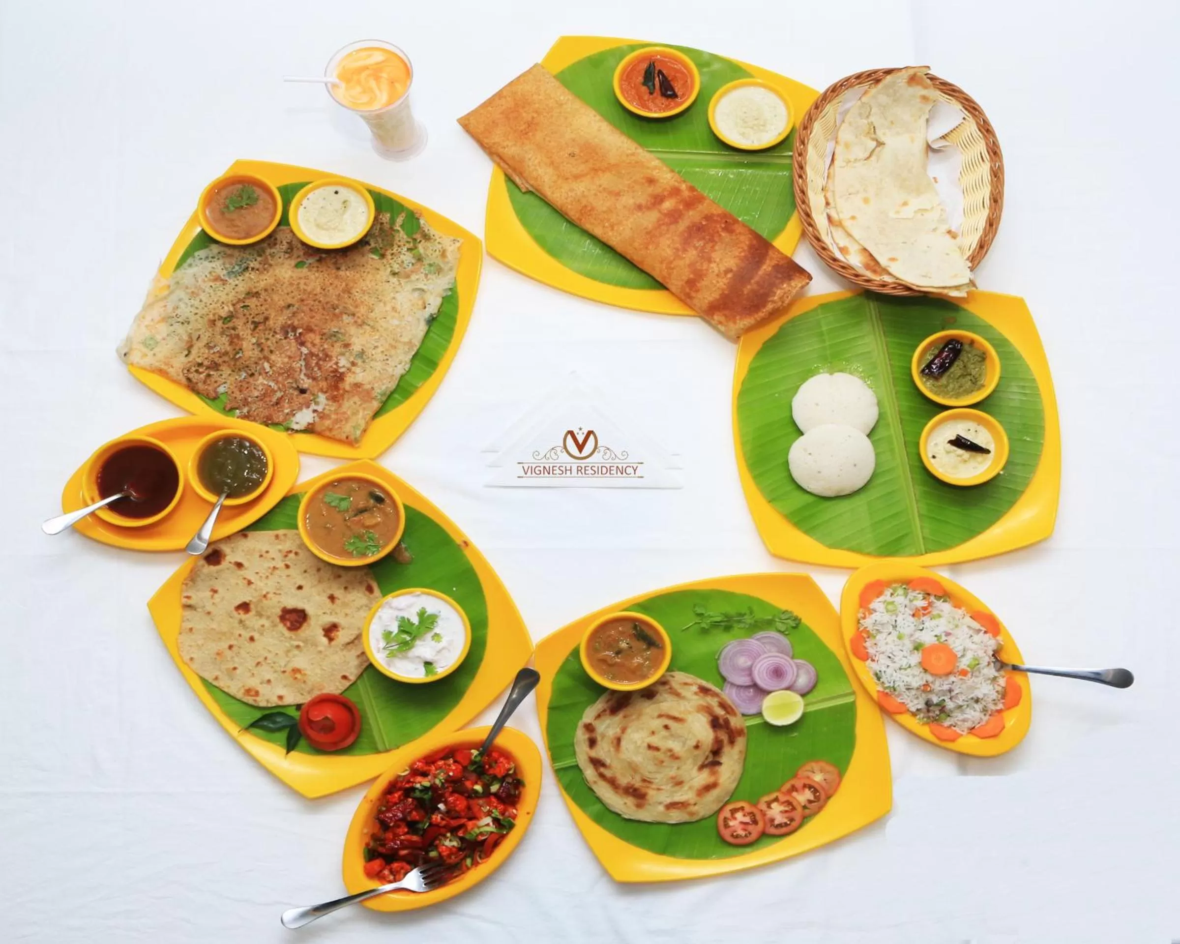 Food and drinks in Vignesh Residency