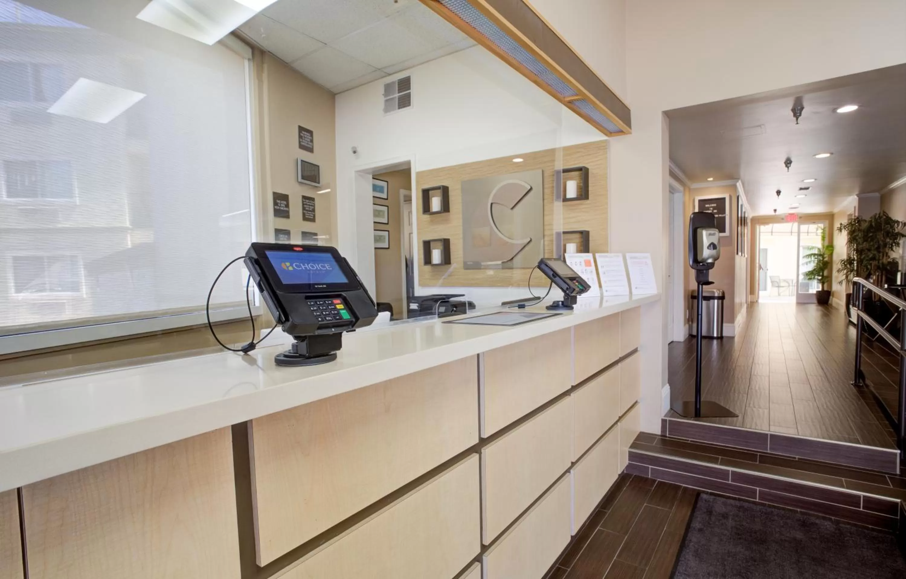 Lobby or reception in Comfort Inn Sunnyvale - Silicon Valley