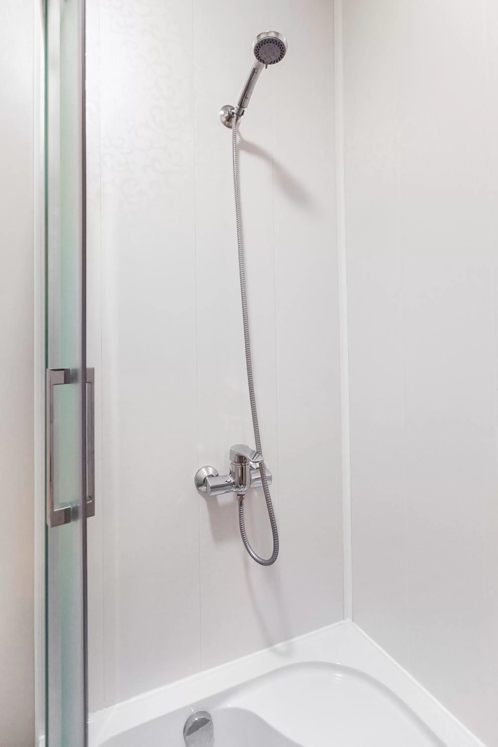 Shower in Apartments near Deribasovskaya