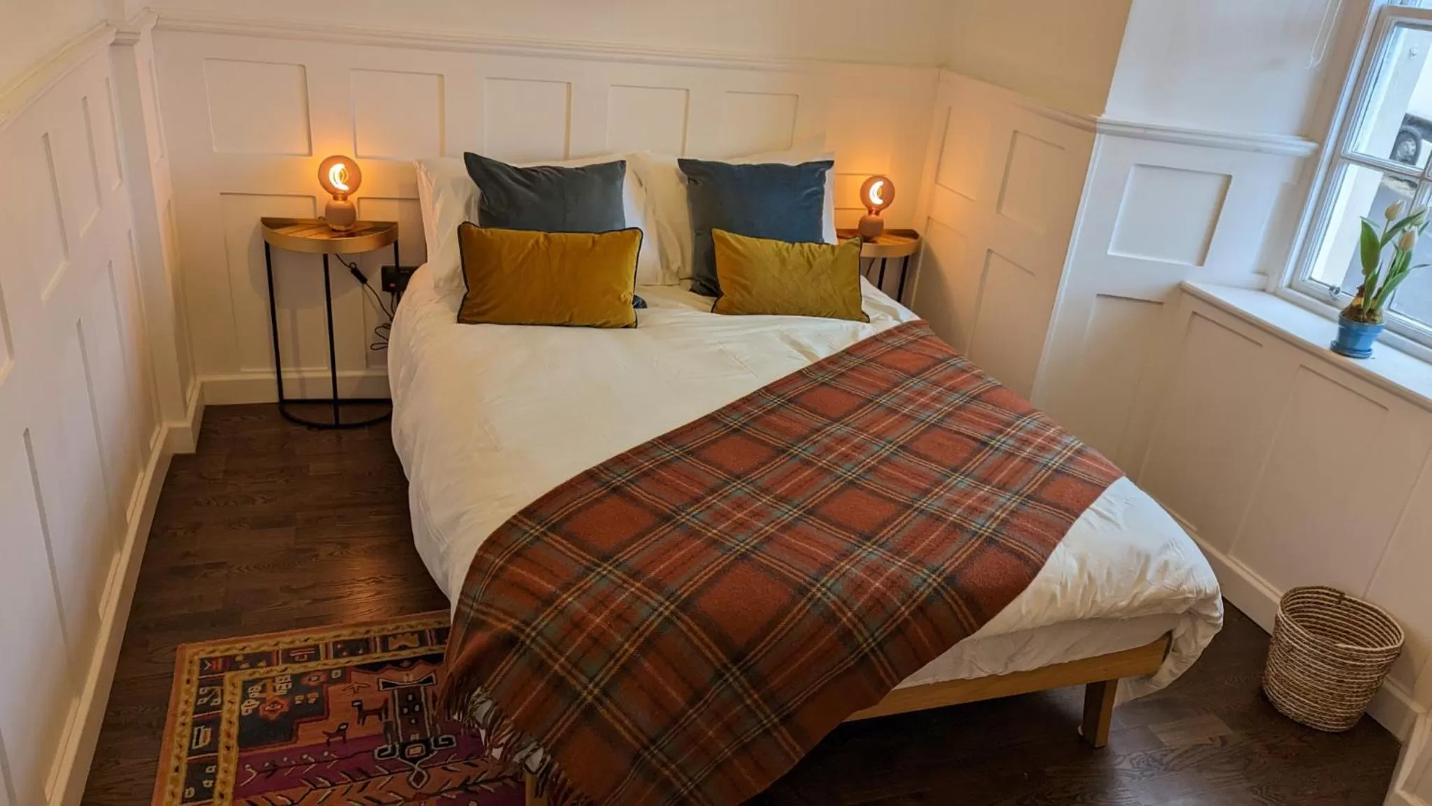 Bed in Slateford House 1770 Luxury Aparthotel by The House of Danu